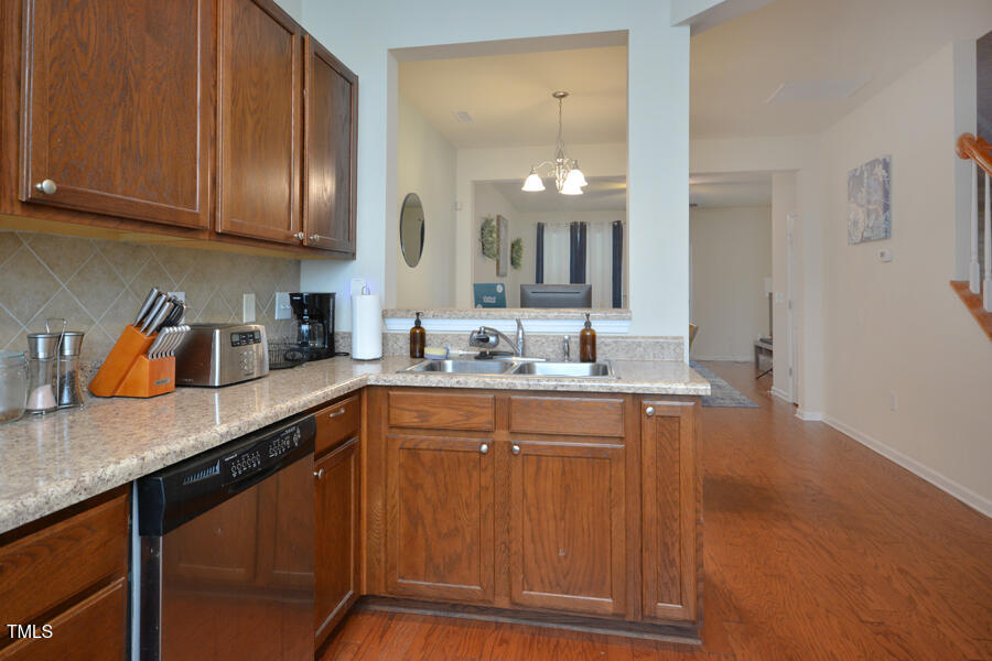 100 Stratford Lakes Drive 324 Property Photo 4