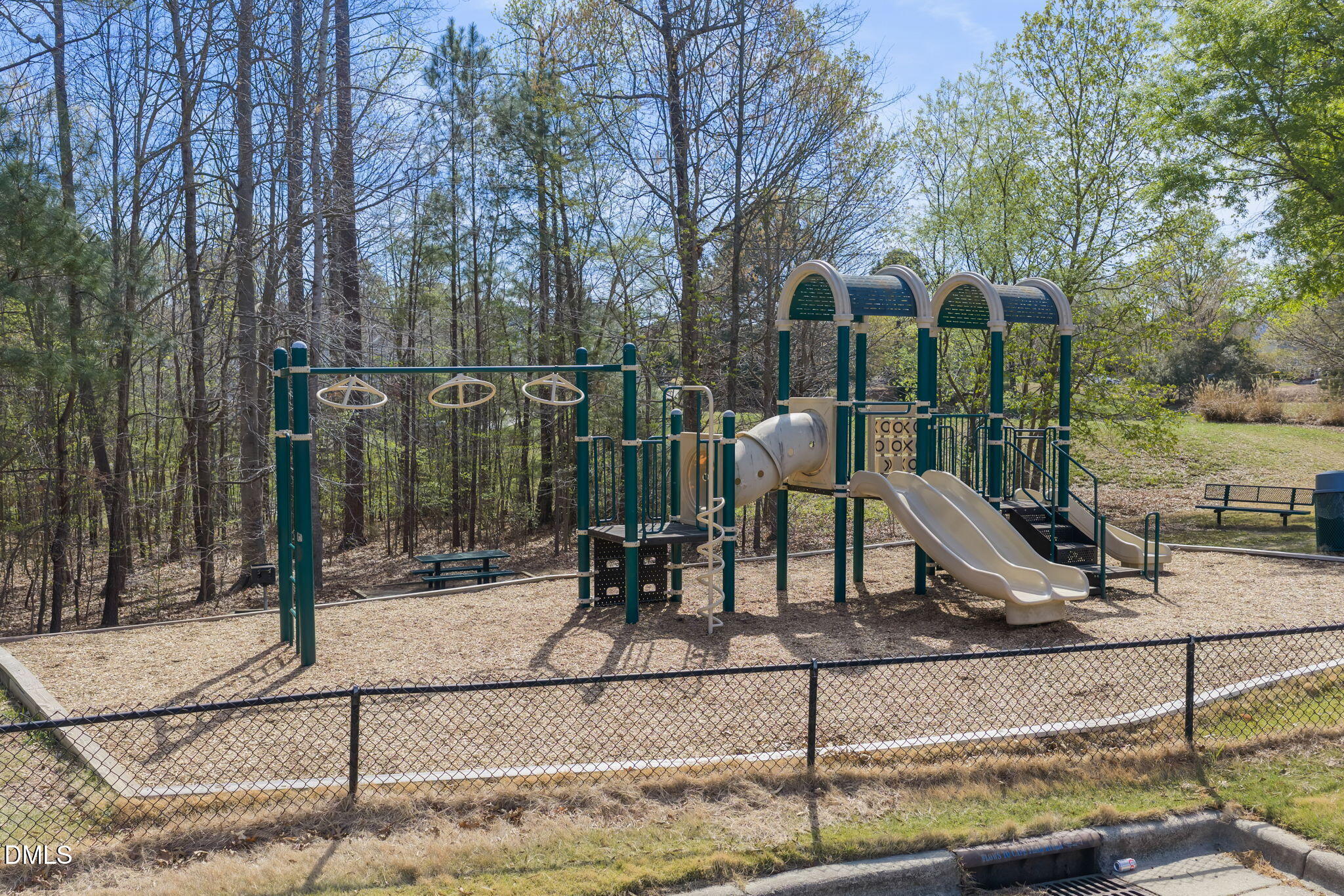 225 Waterford Lake Drive Property Photo 31
