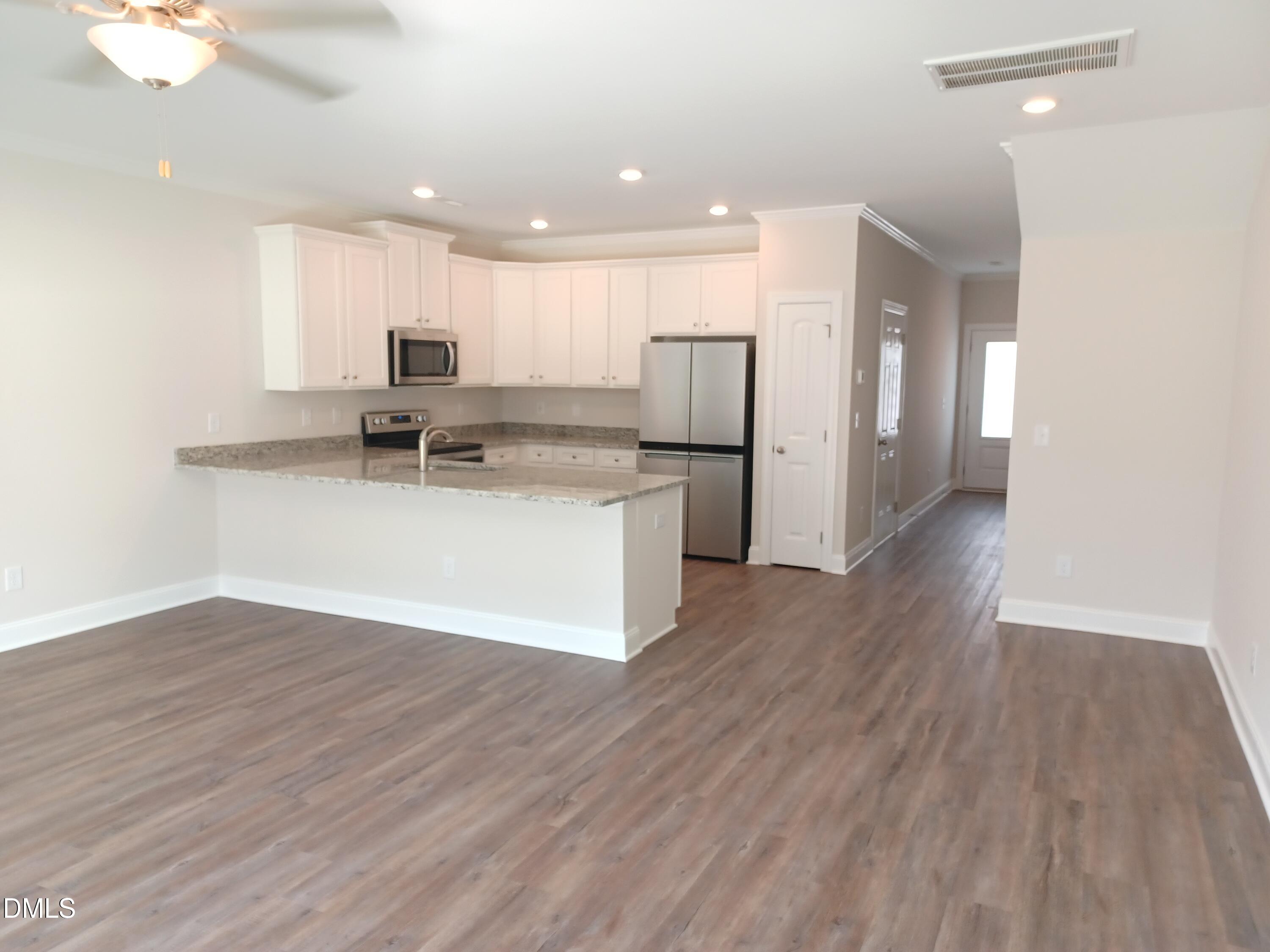 6922 Outfall Point Lane Property Photo 4