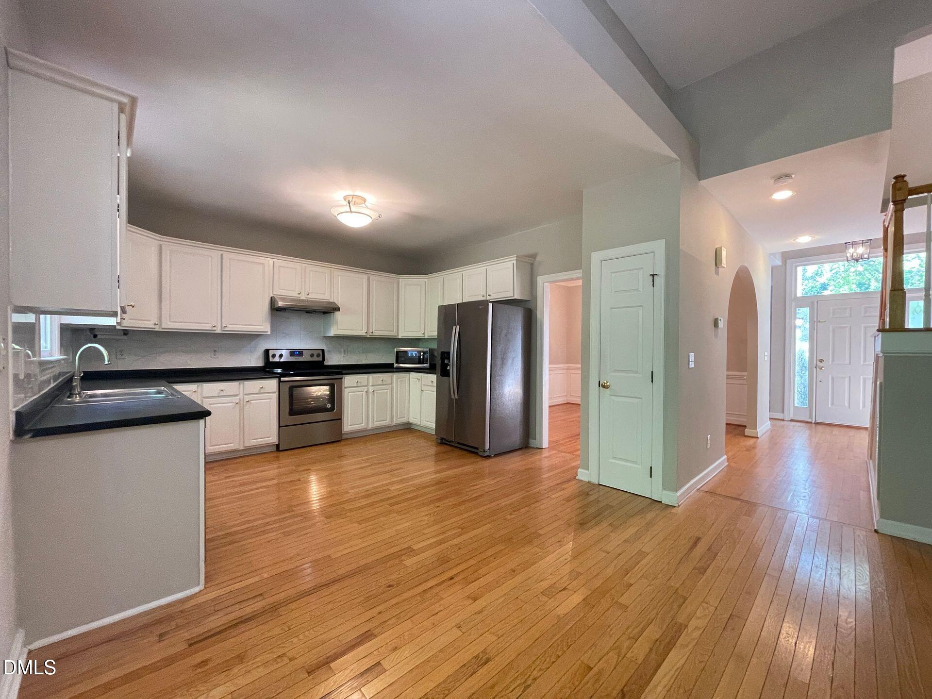 413 Perry Creek Drive Property Photo 8