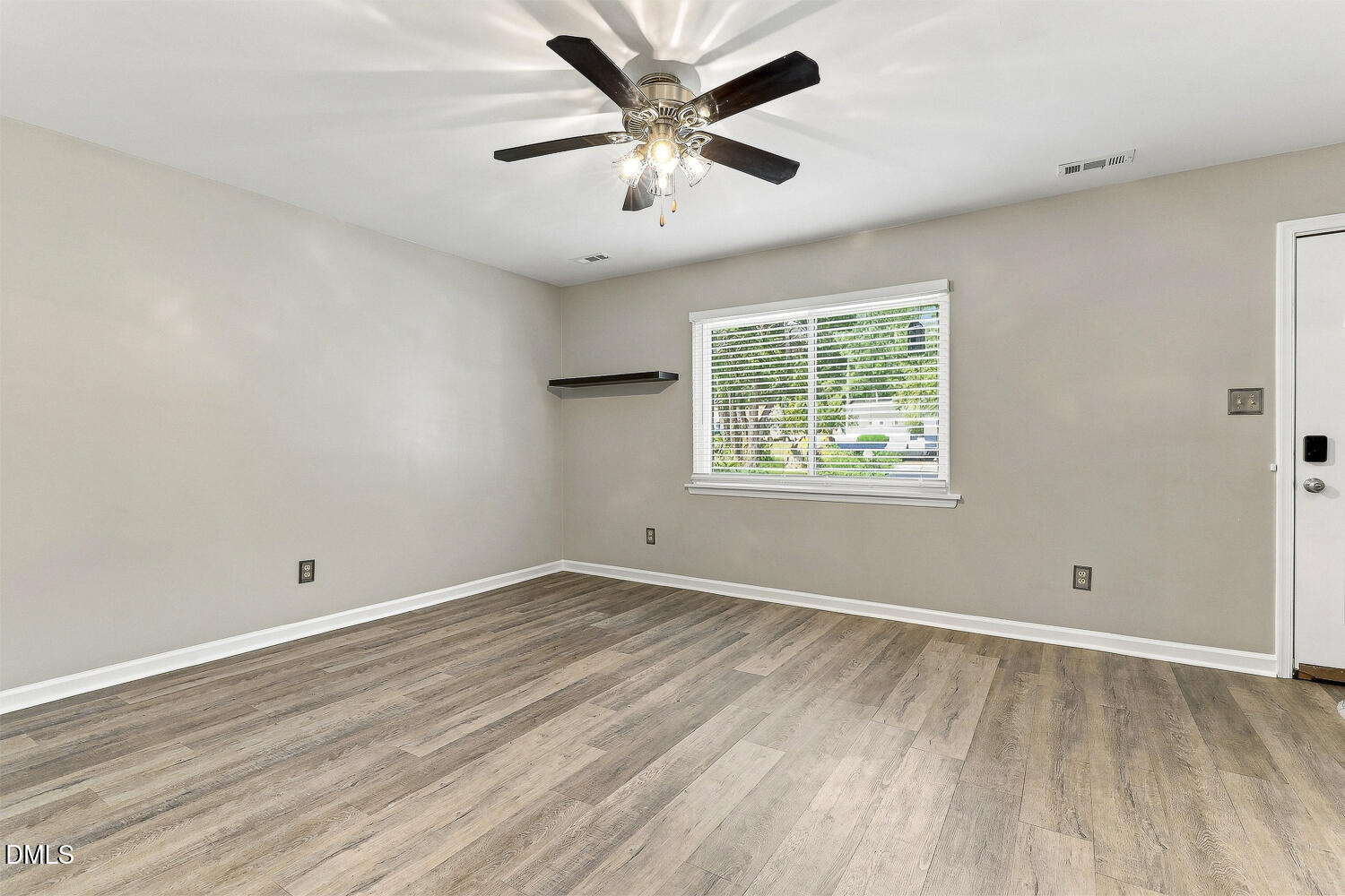 2606 Kingdom Way Property Photo 2