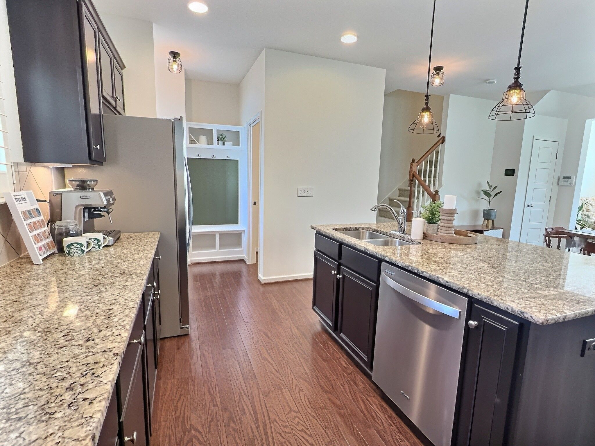 960 Ambergate Station Property Photo 13