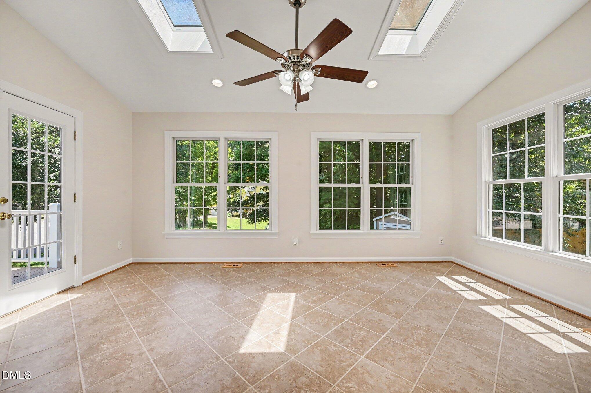 301 Cary Pines Drive Property Photo 12