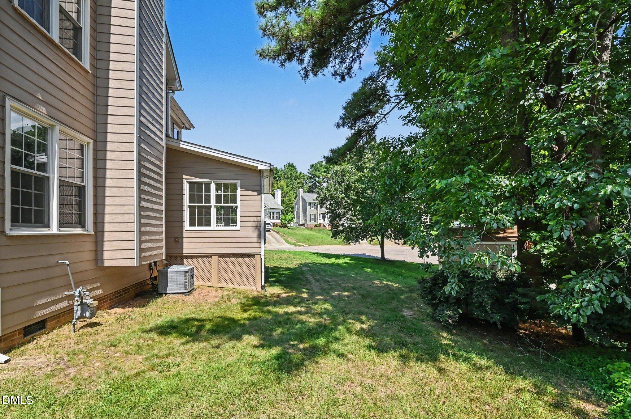301 Cary Pines Drive Property Photo 30