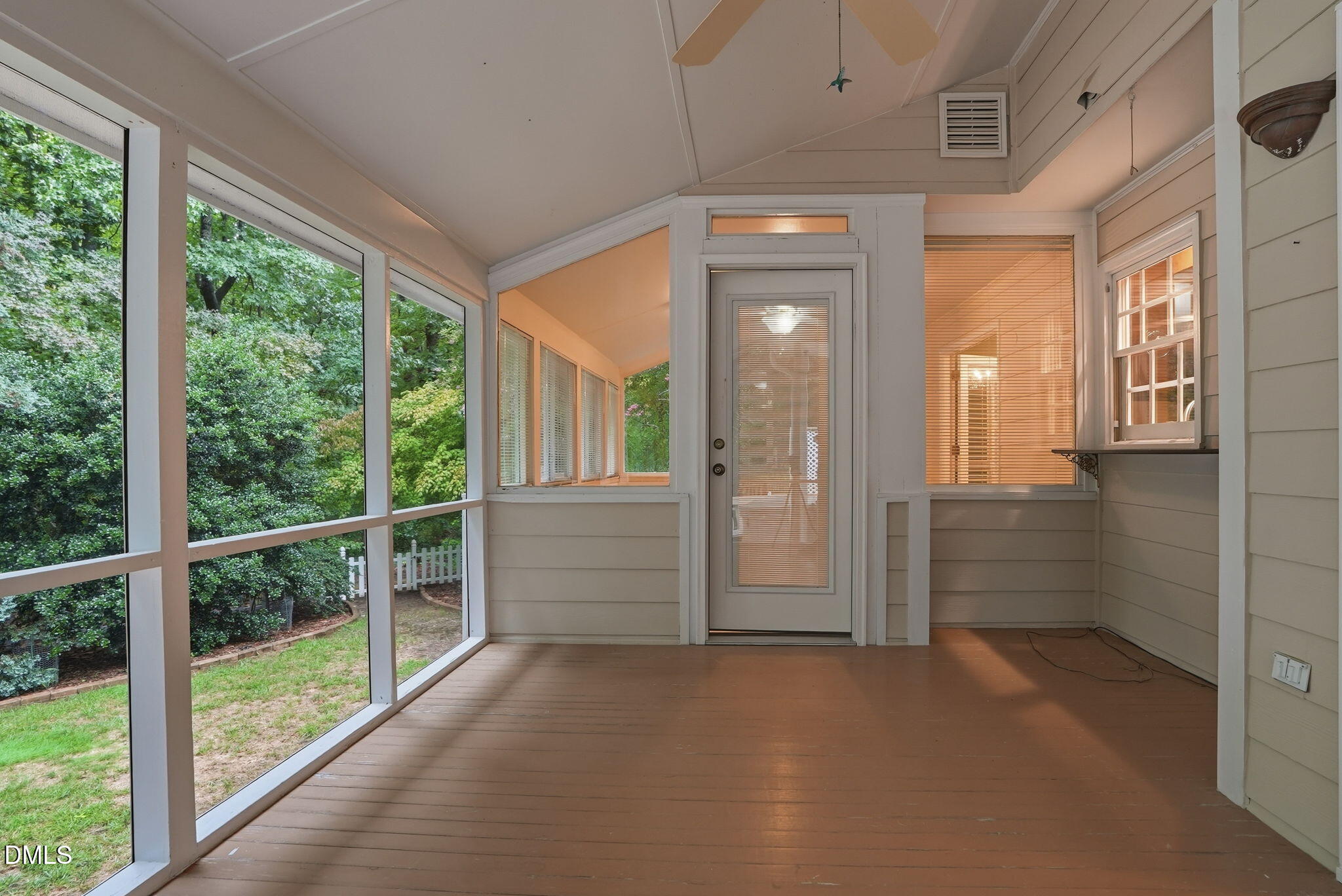 1308 Stonemoor Court Property Photo 20