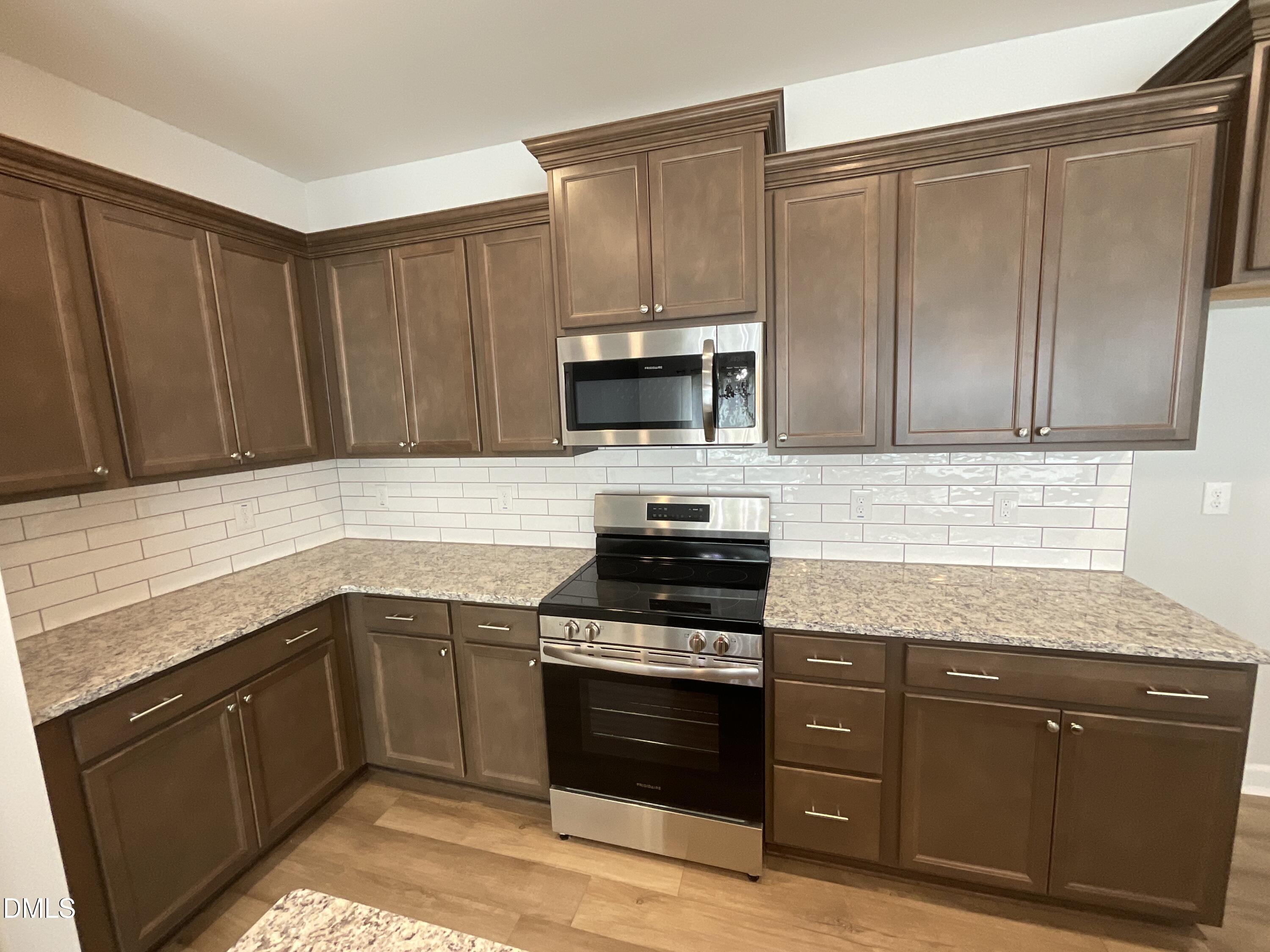 27 Pansy Park 230 Property Photo 6