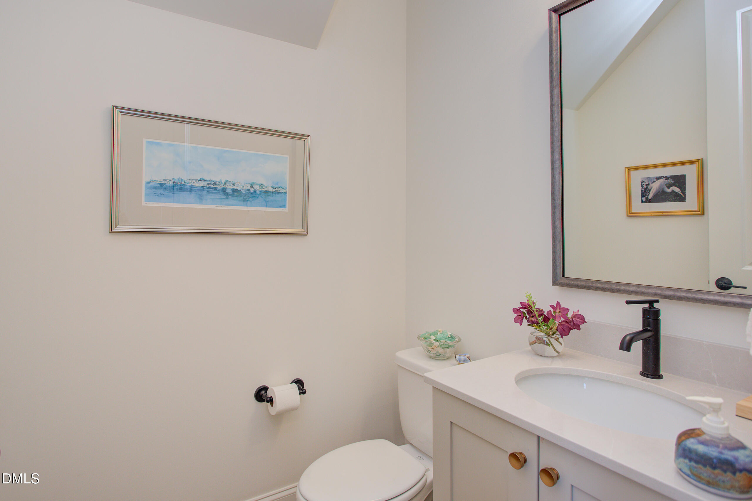 1028 Whitehall Circle Property Photo 5