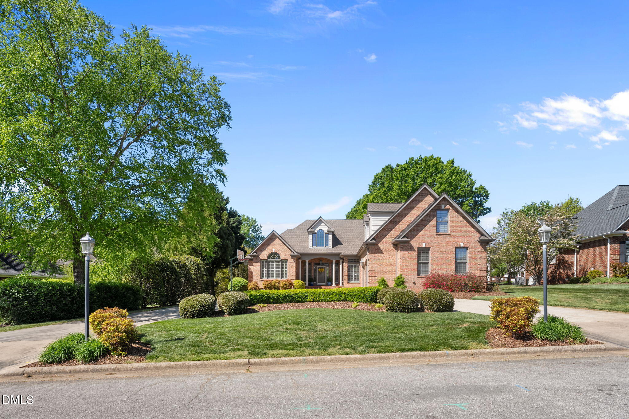 902 Mill Pointe Way Property Photo 1