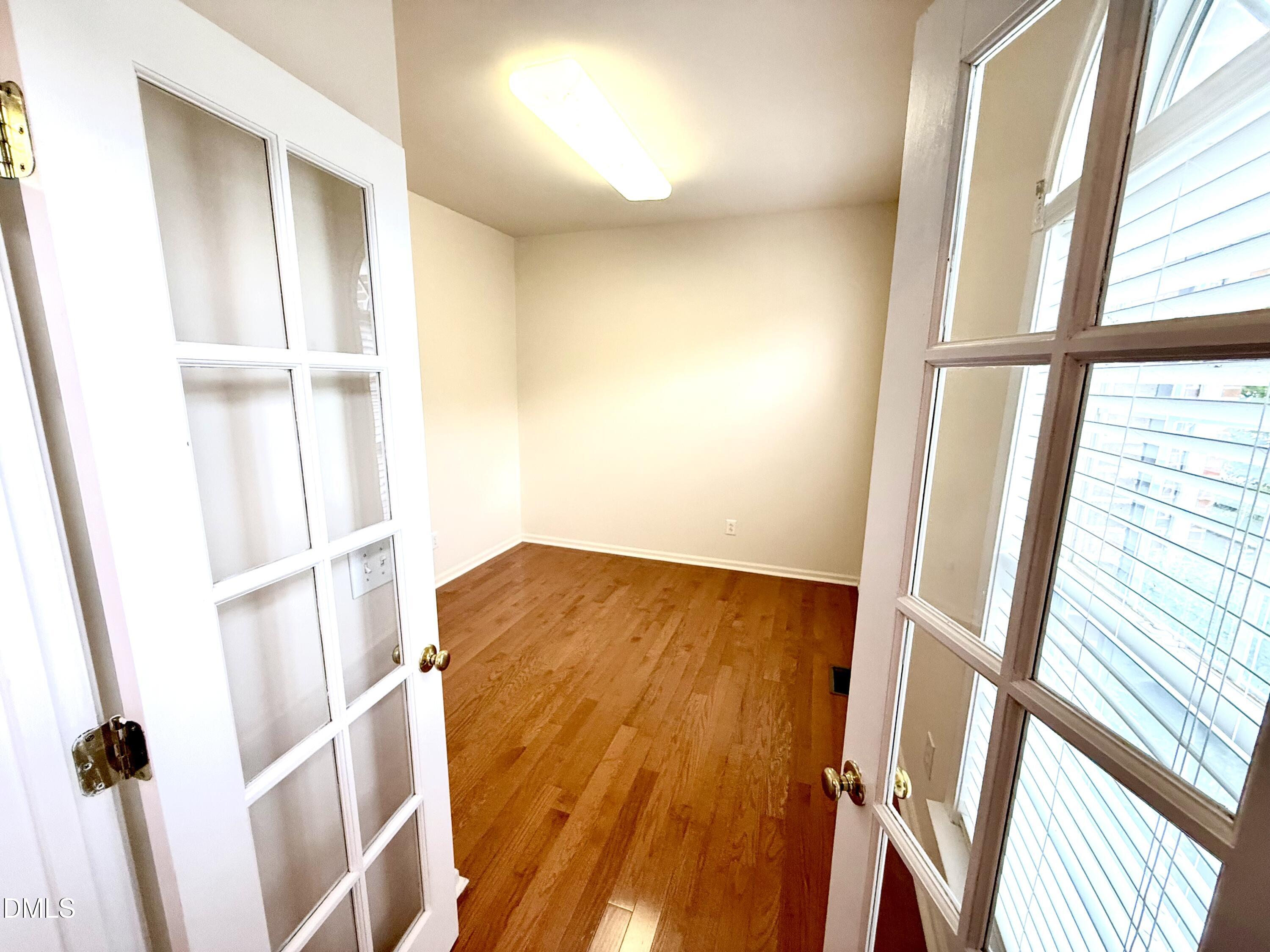 5233 Pinehall Wynd Property Photo 5