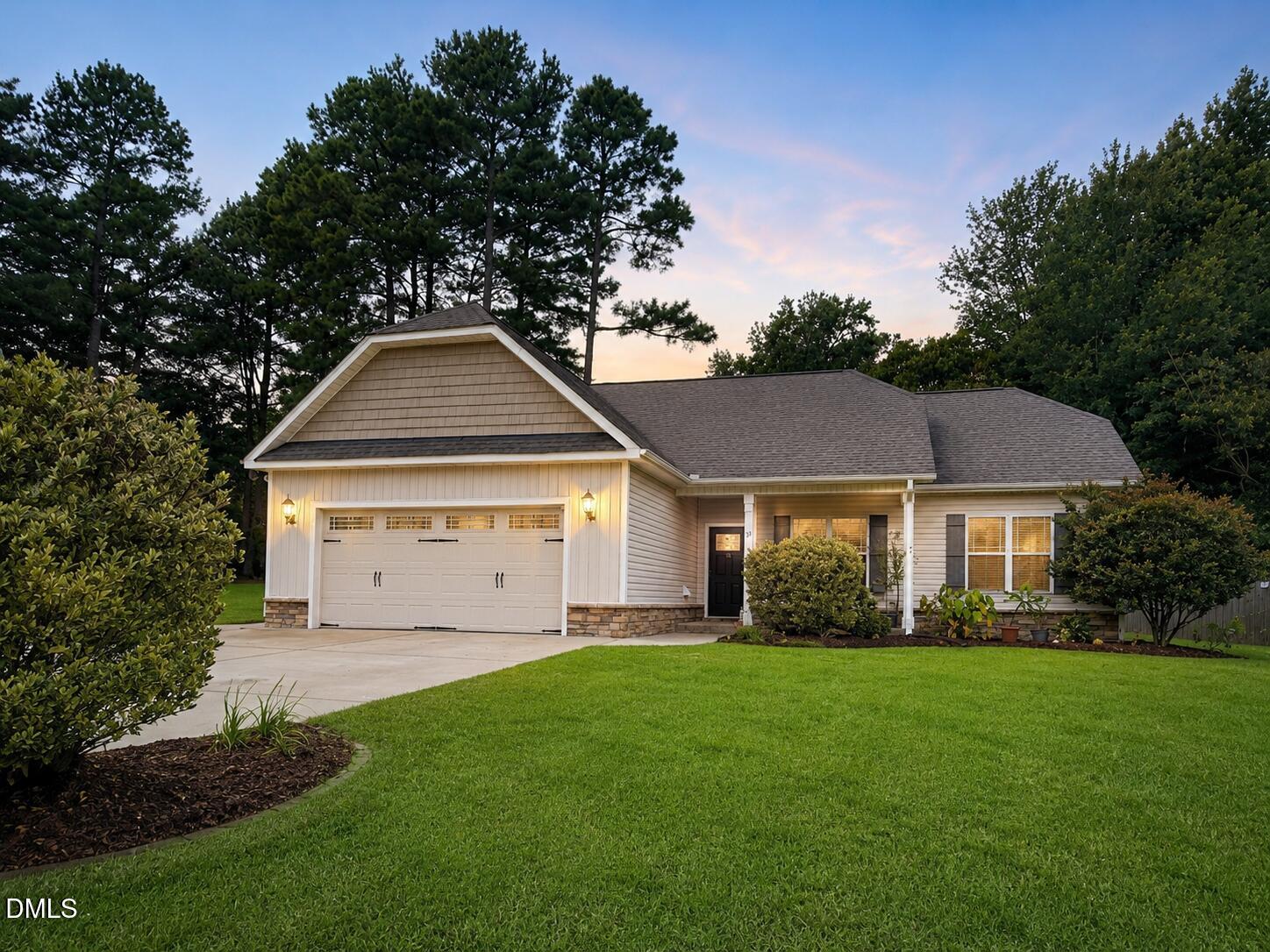 33 Wood Green Drive