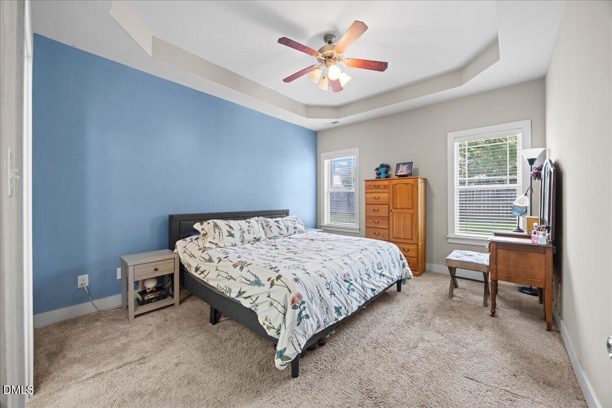 33 Wood Green Drive Property Photo 9