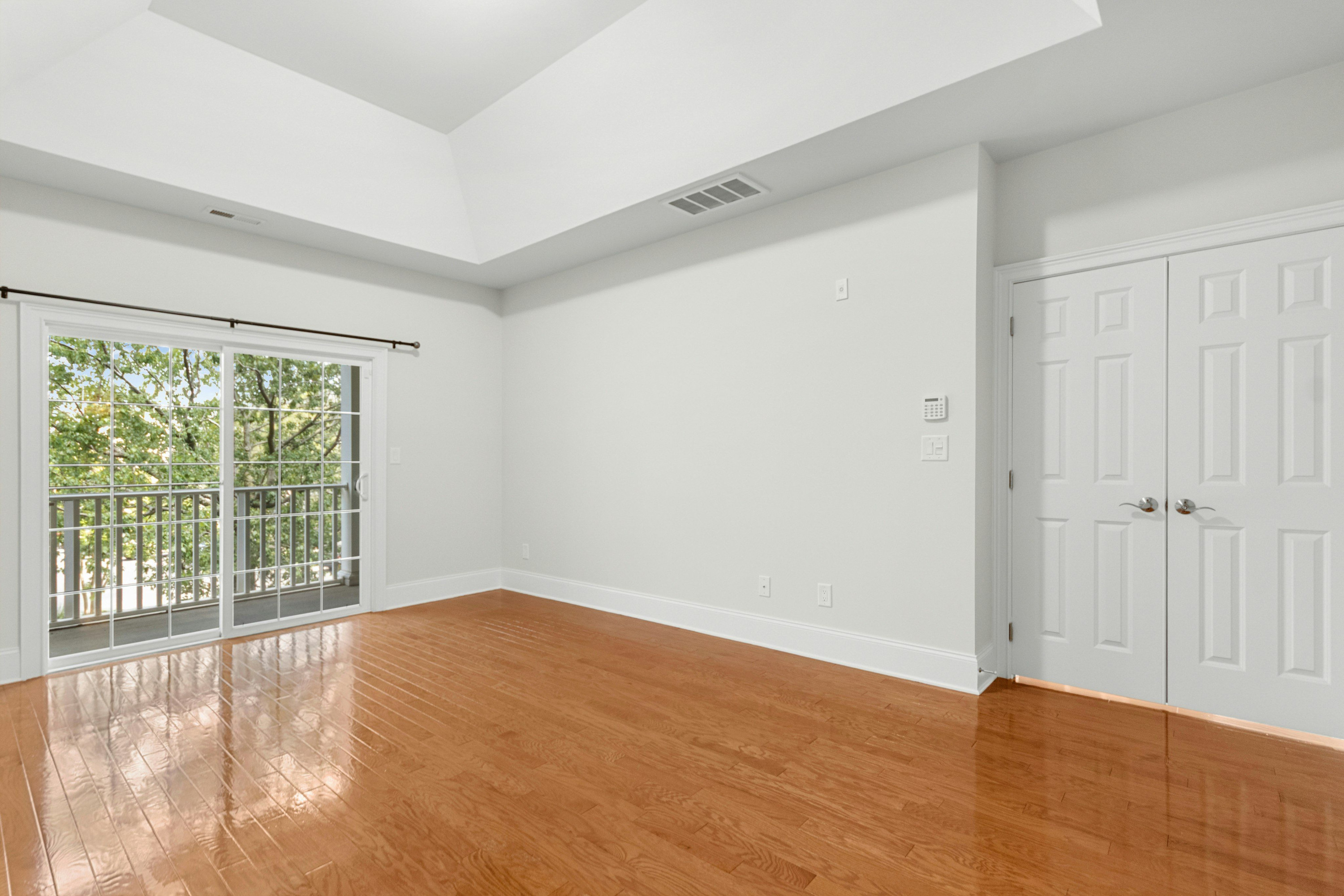 9211 Calabria Drive 205 Property Photo 25