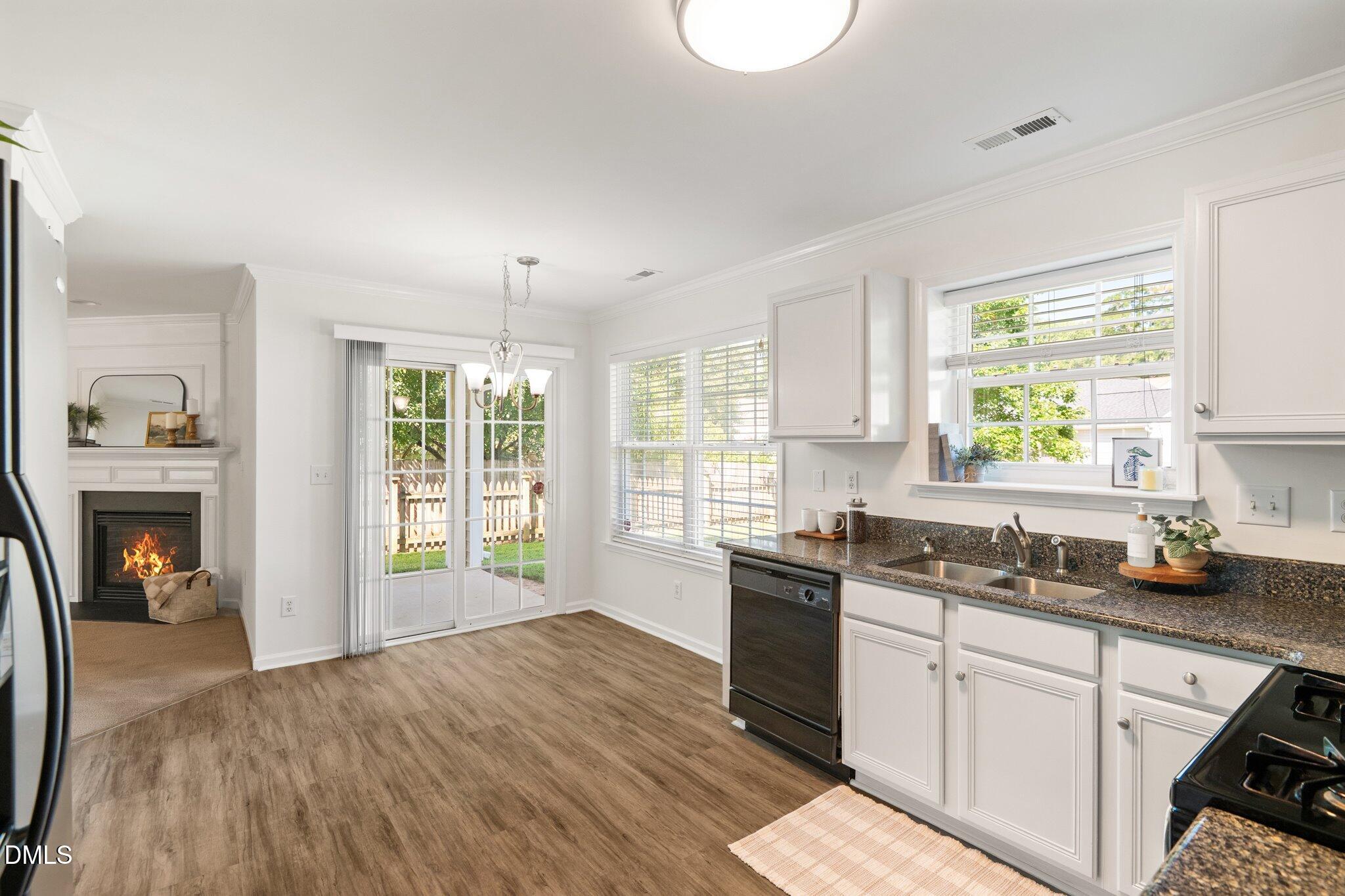 11 Epping Court Property Photo 7