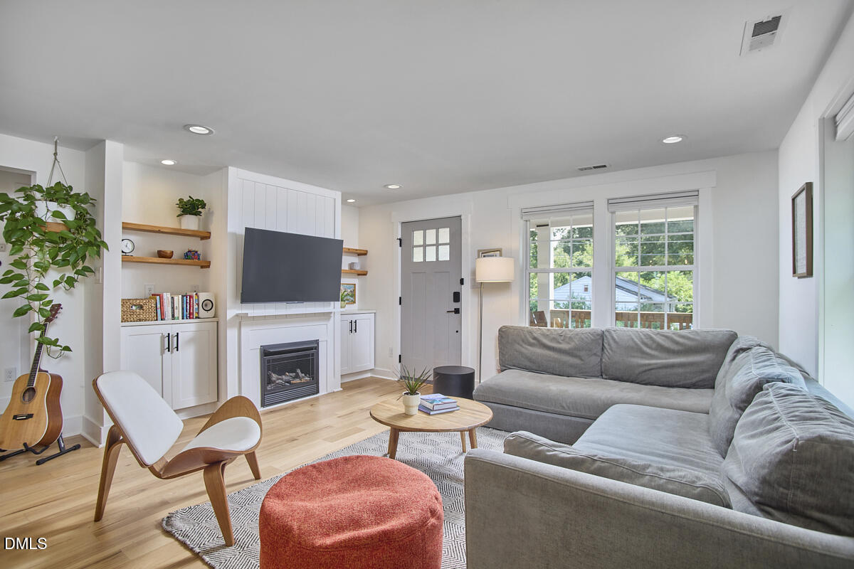 1201 Ivy Street Property Photo 3