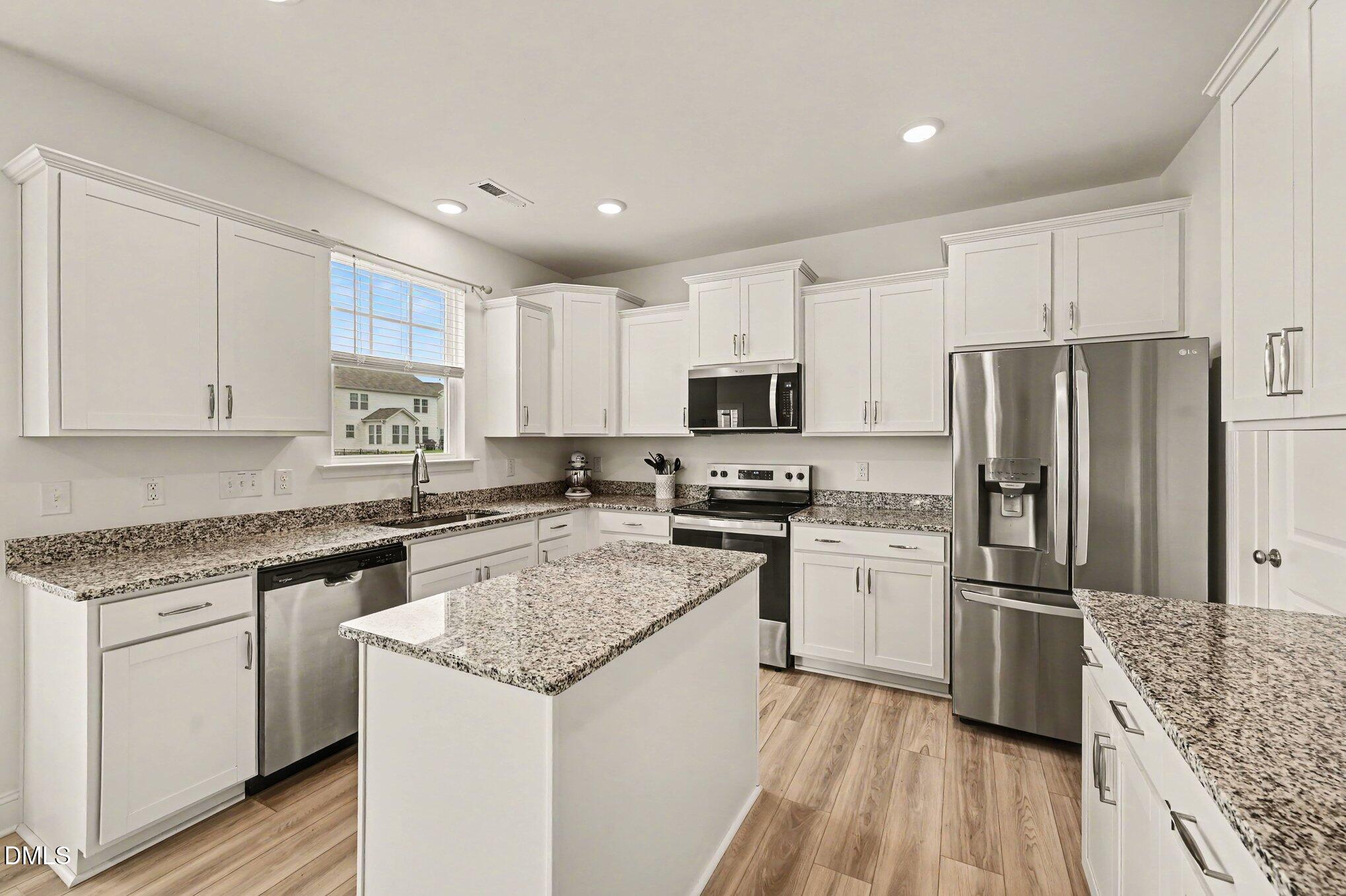 870 Golden Plum Lane Property Photo 4