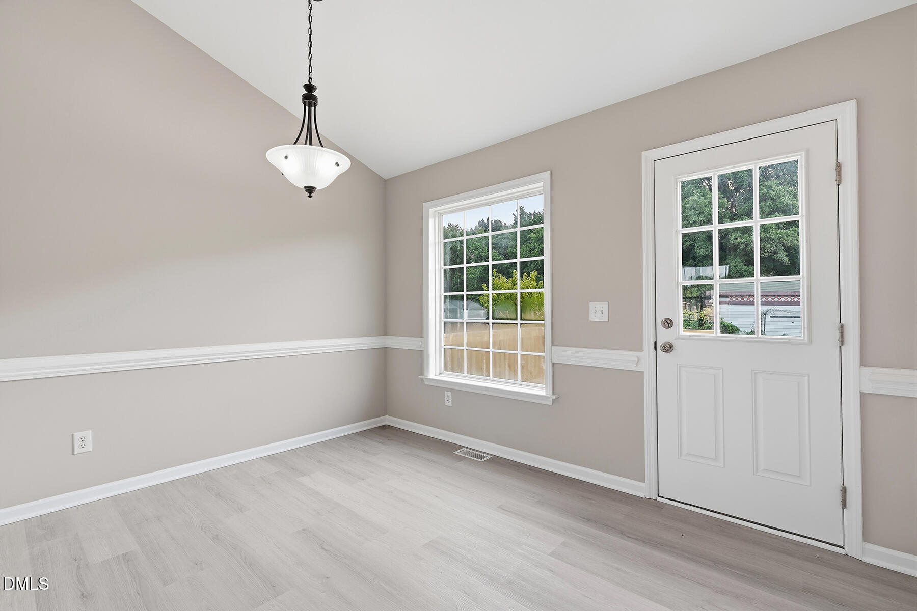1217 Smith Road Property Photo 11