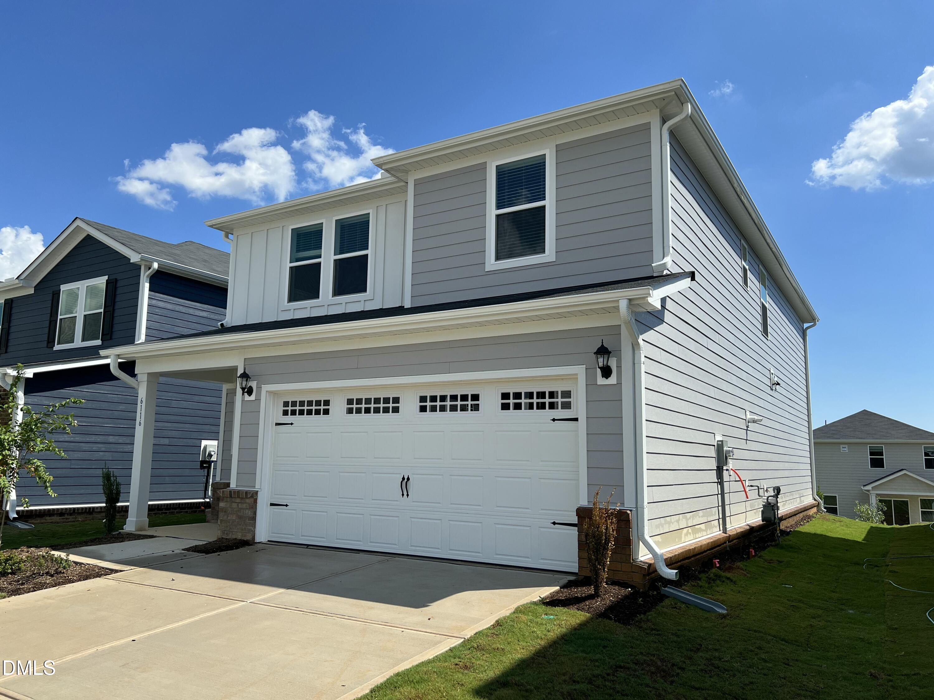 6116 Ivy Brook Trail Property Photo 2