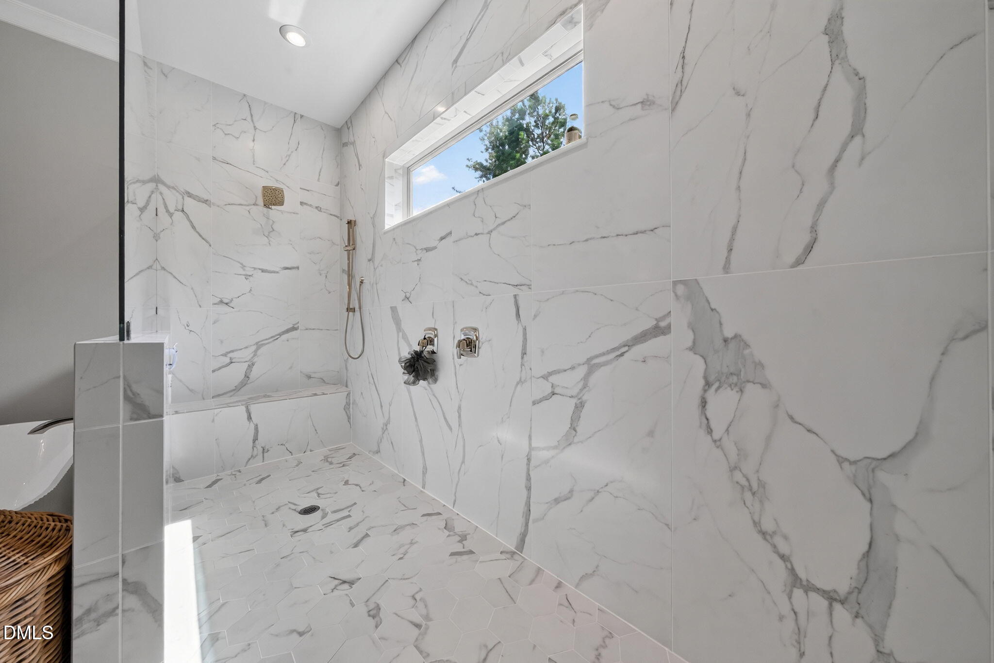 370 Bellini Drive Property Photo 32