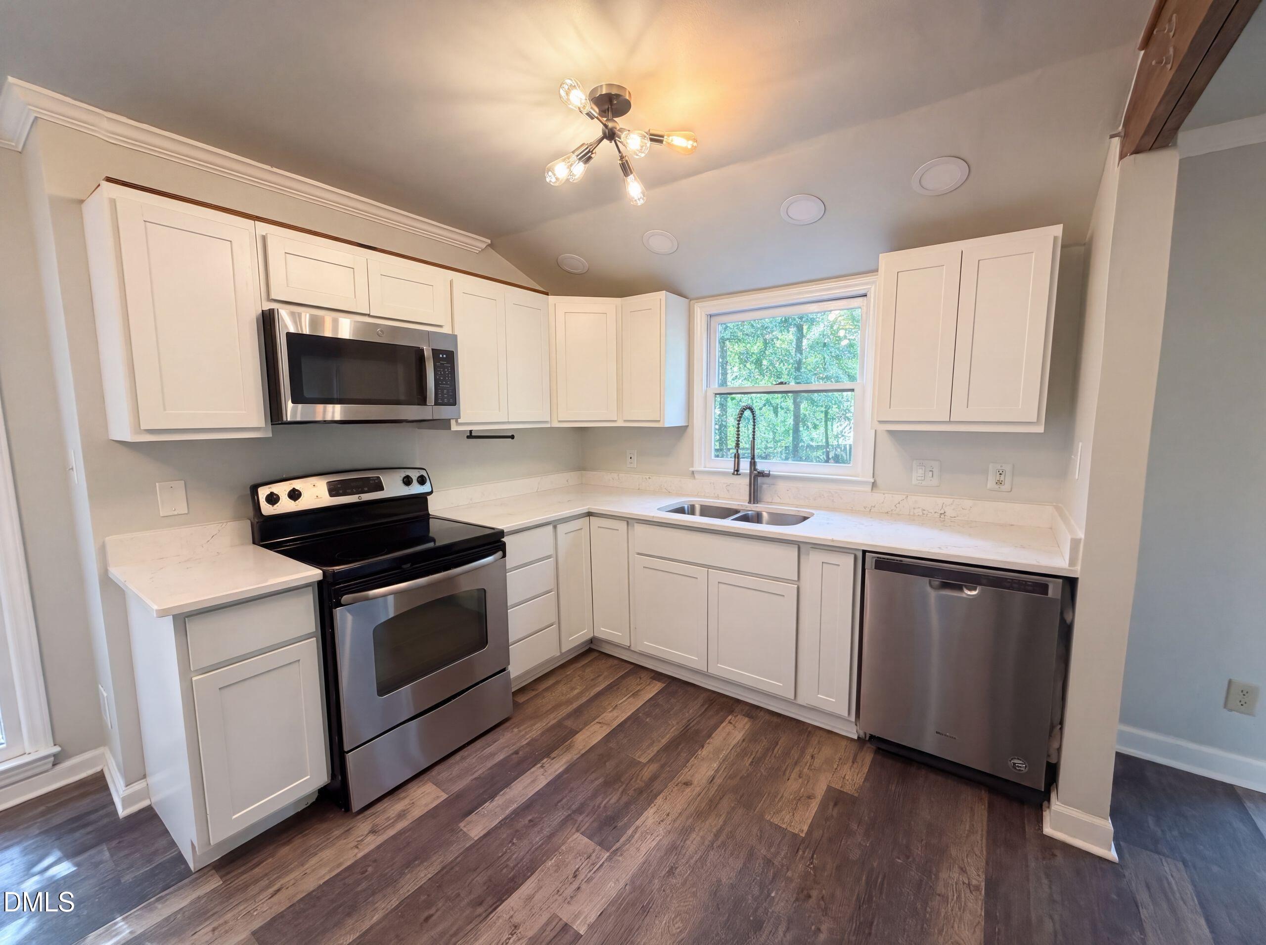106 Rother Lane Property Photo 7