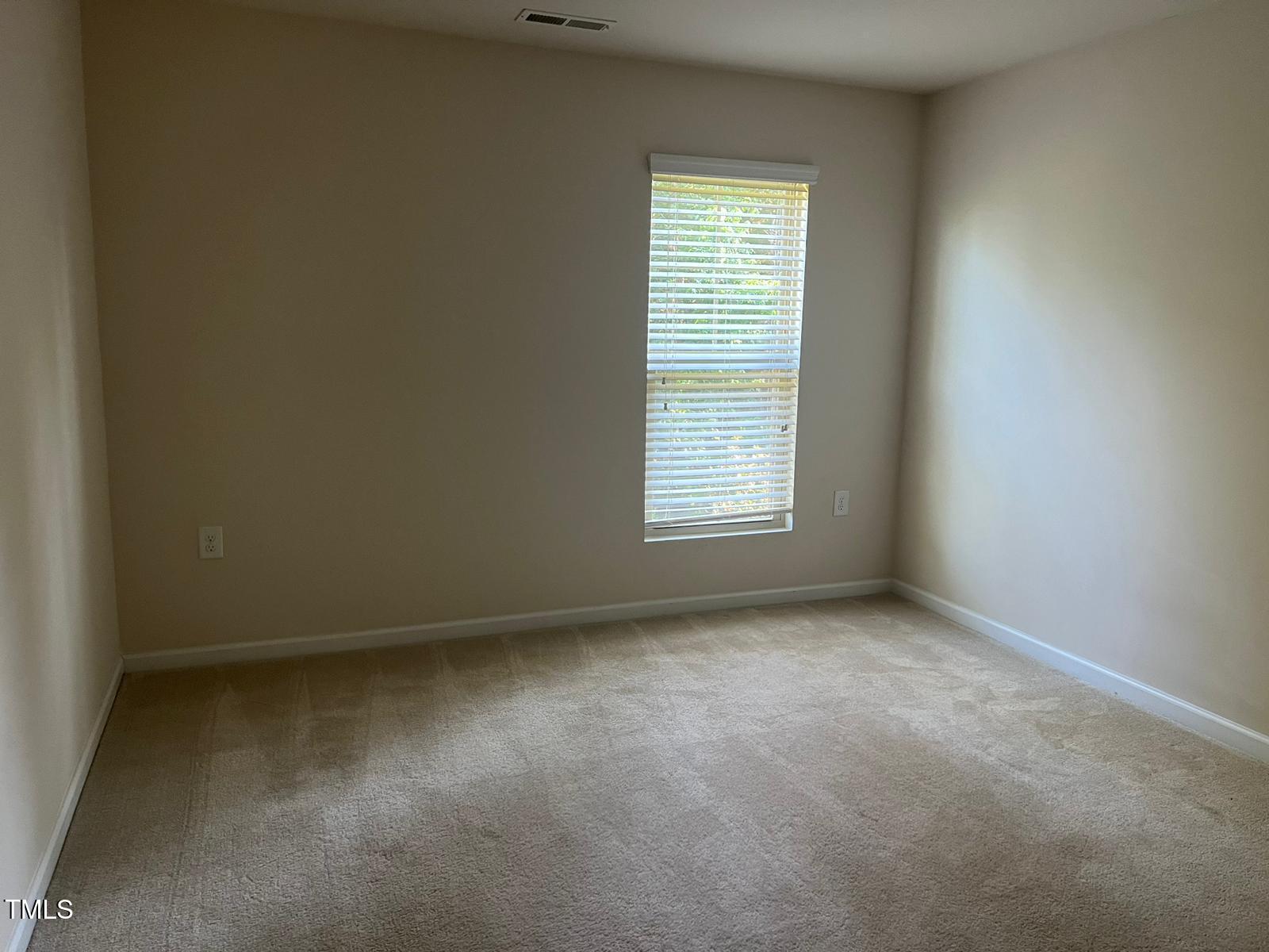 522 Denhoff Drive Property Photo 16