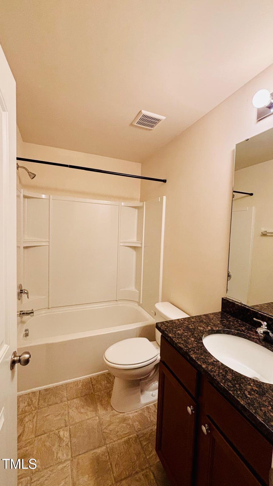 522 Denhoff Drive Property Photo 21