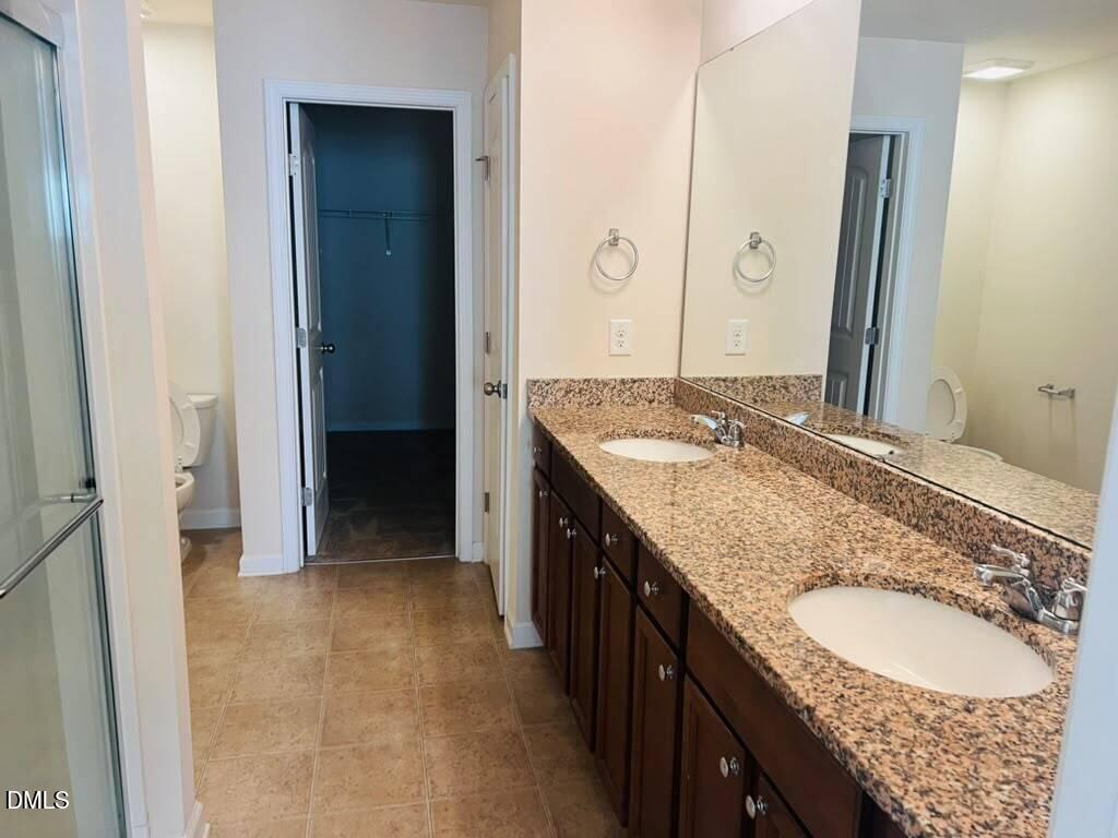 522 Denhoff Drive Property Photo 25
