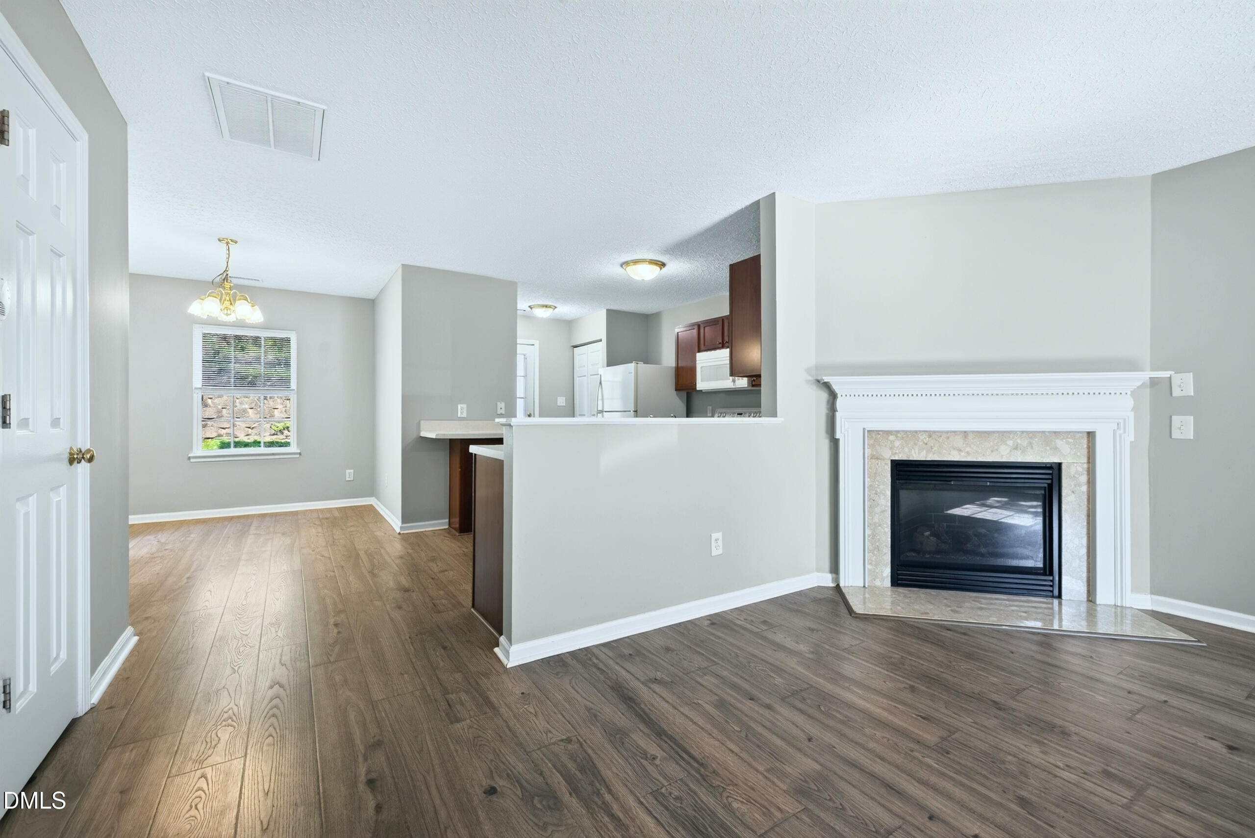 3412 Tarleton W Property Photo 9