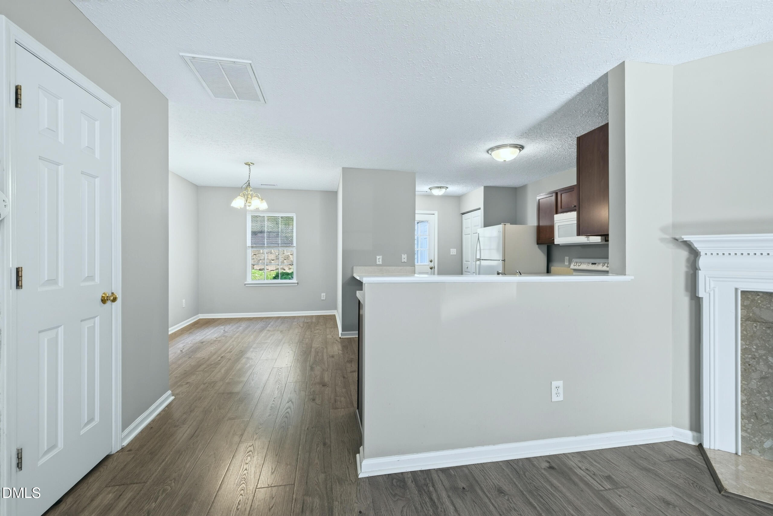 3412 Tarleton W Property Photo 10