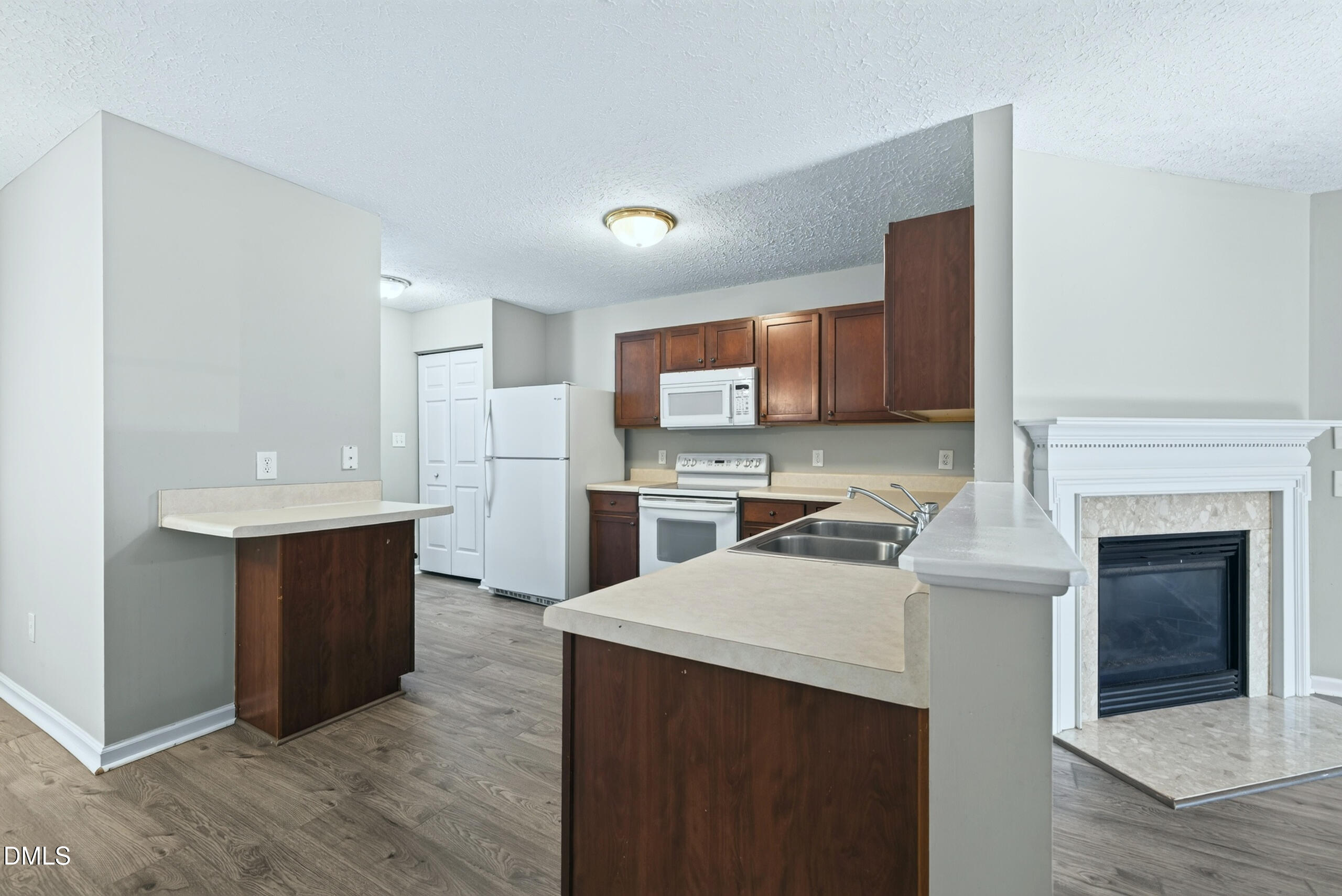 3412 Tarleton W Property Photo 11