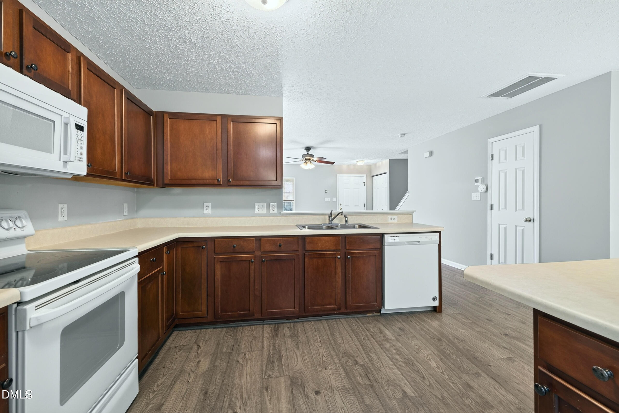 3412 Tarleton W Property Photo 17