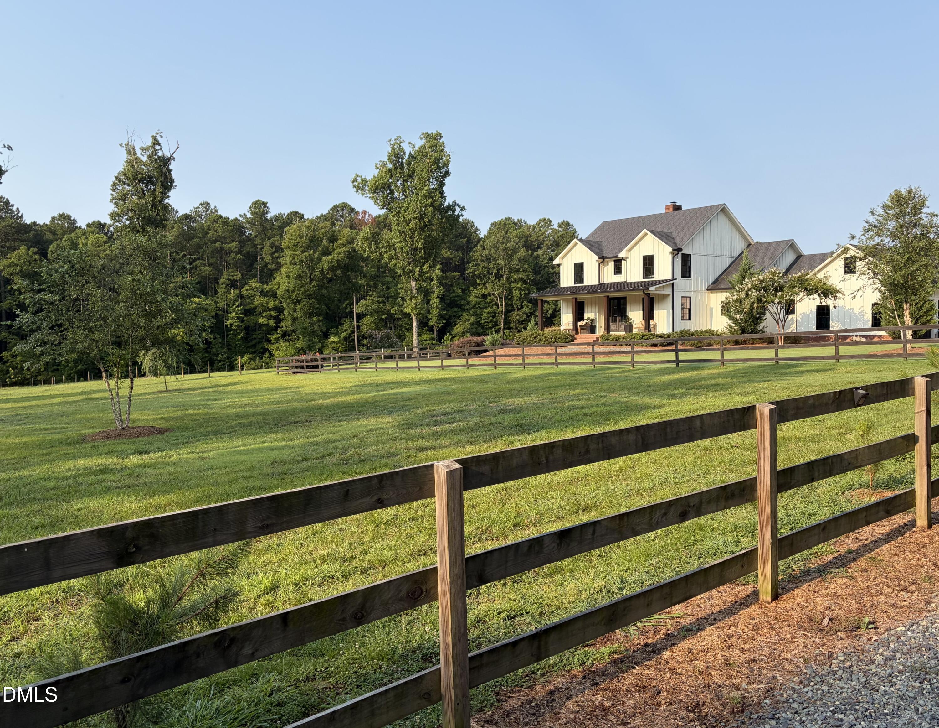275 Hickory Trace Lane Property Photo 4