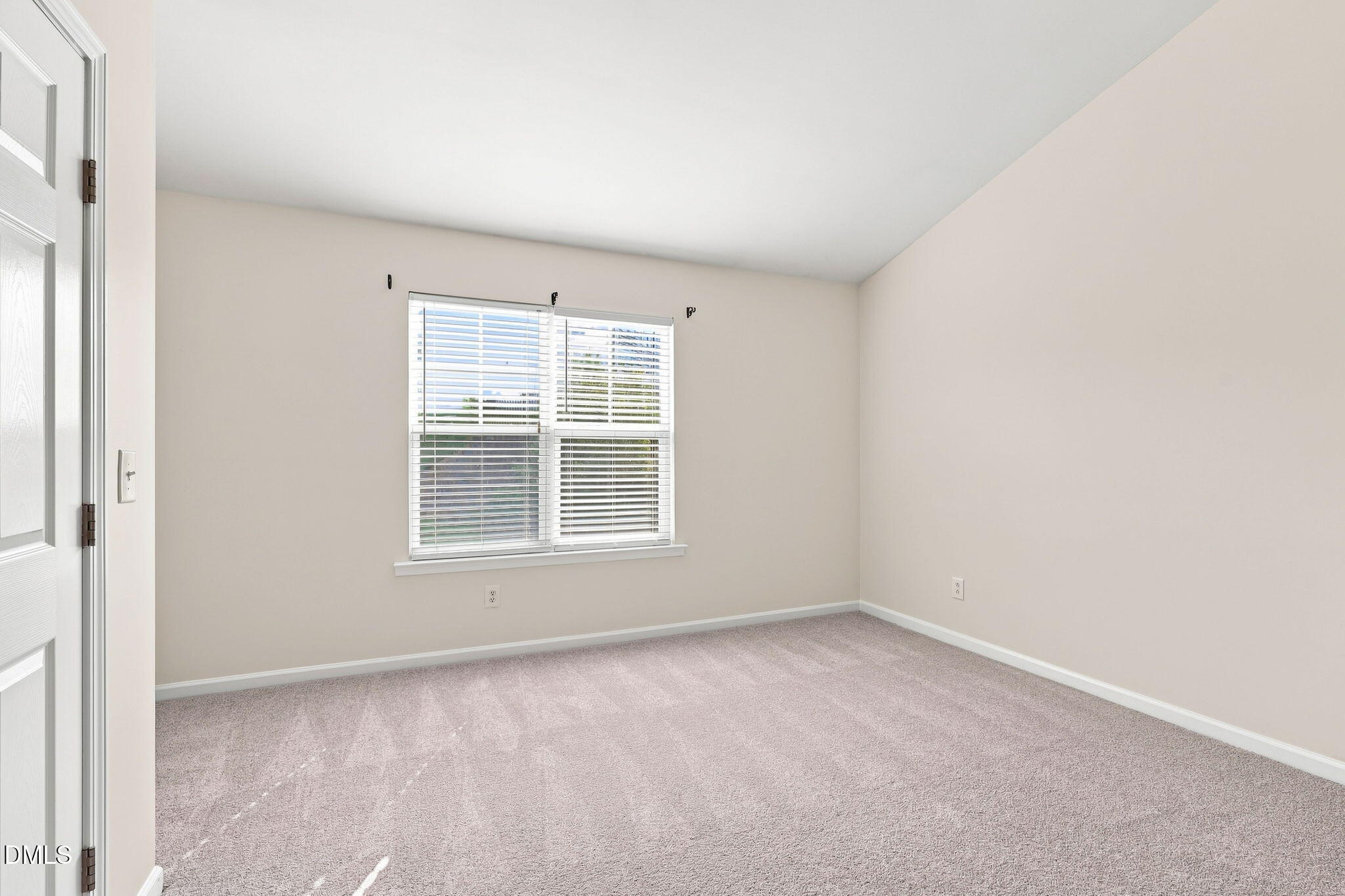 100 Stratford Lakes Drive 127 Property Photo 16