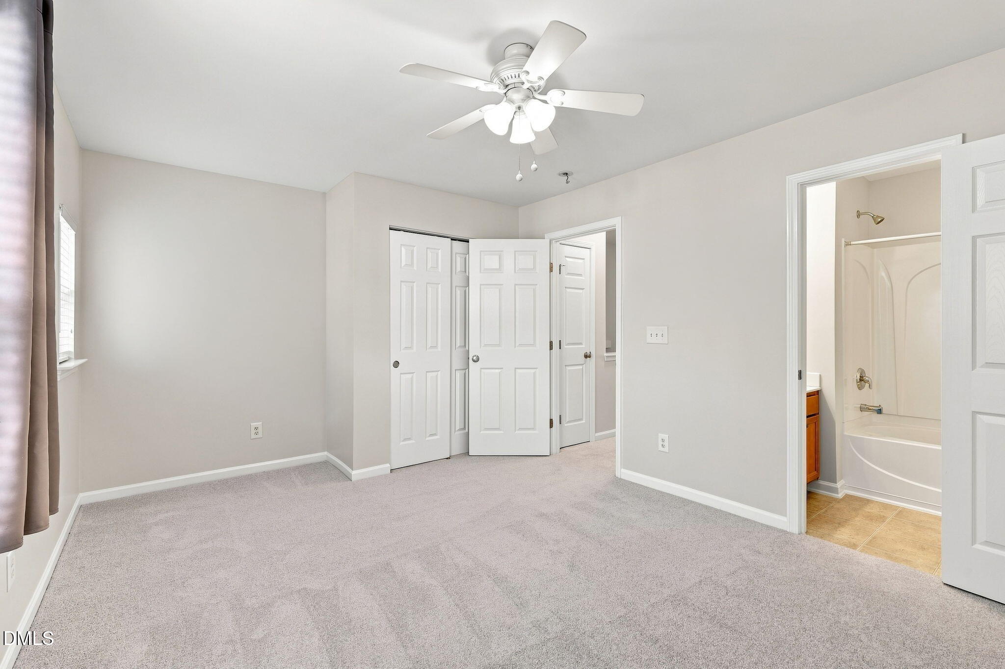 100 Stratford Lakes Drive 127 Property Photo 21