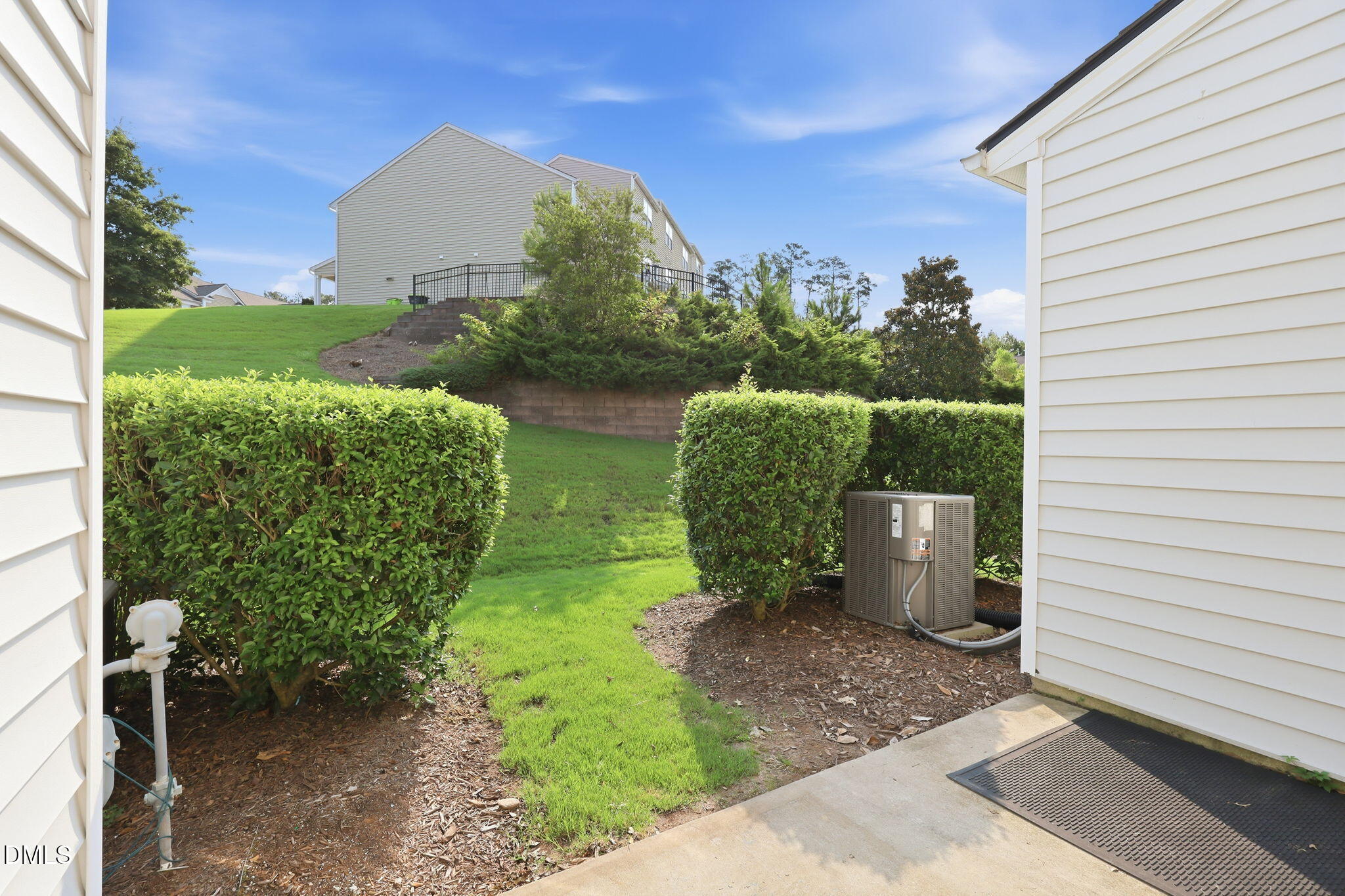 100 Stratford Lakes Drive 127 Property Photo 23
