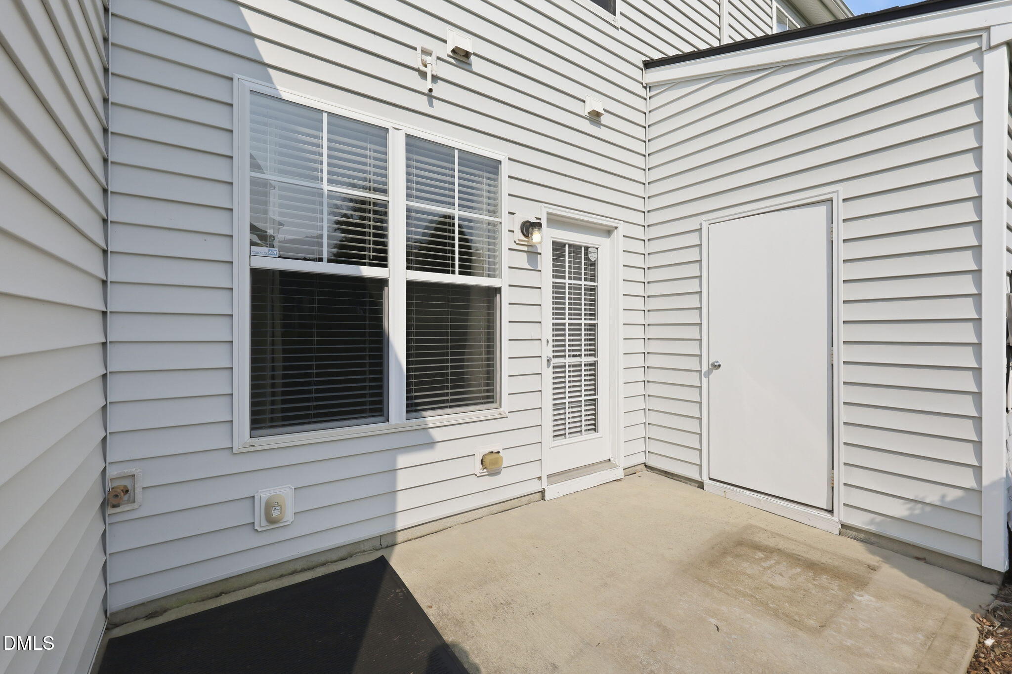 100 Stratford Lakes Drive 127 Property Photo 24