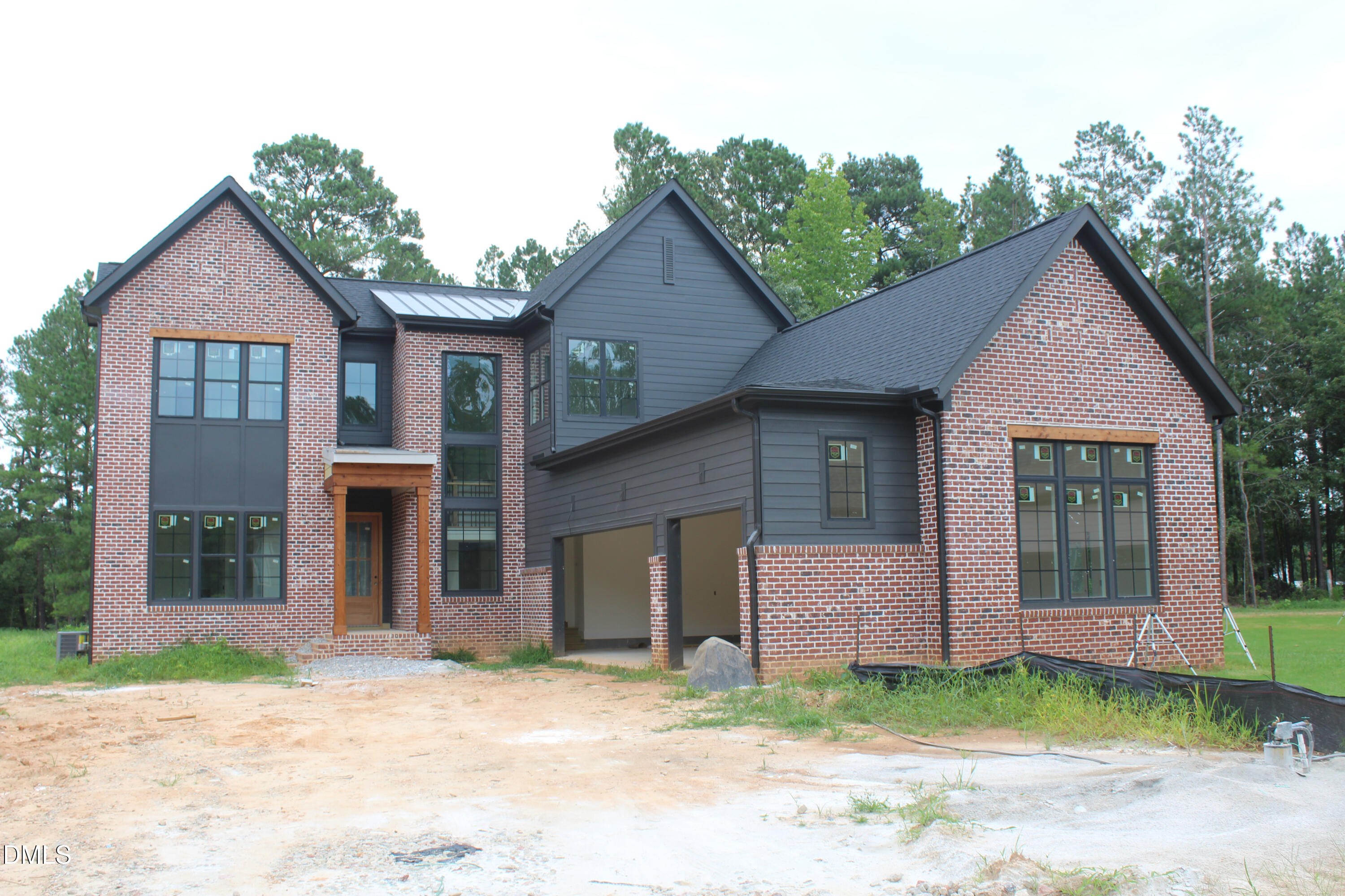 10 Geranium Drive Property Photo 1