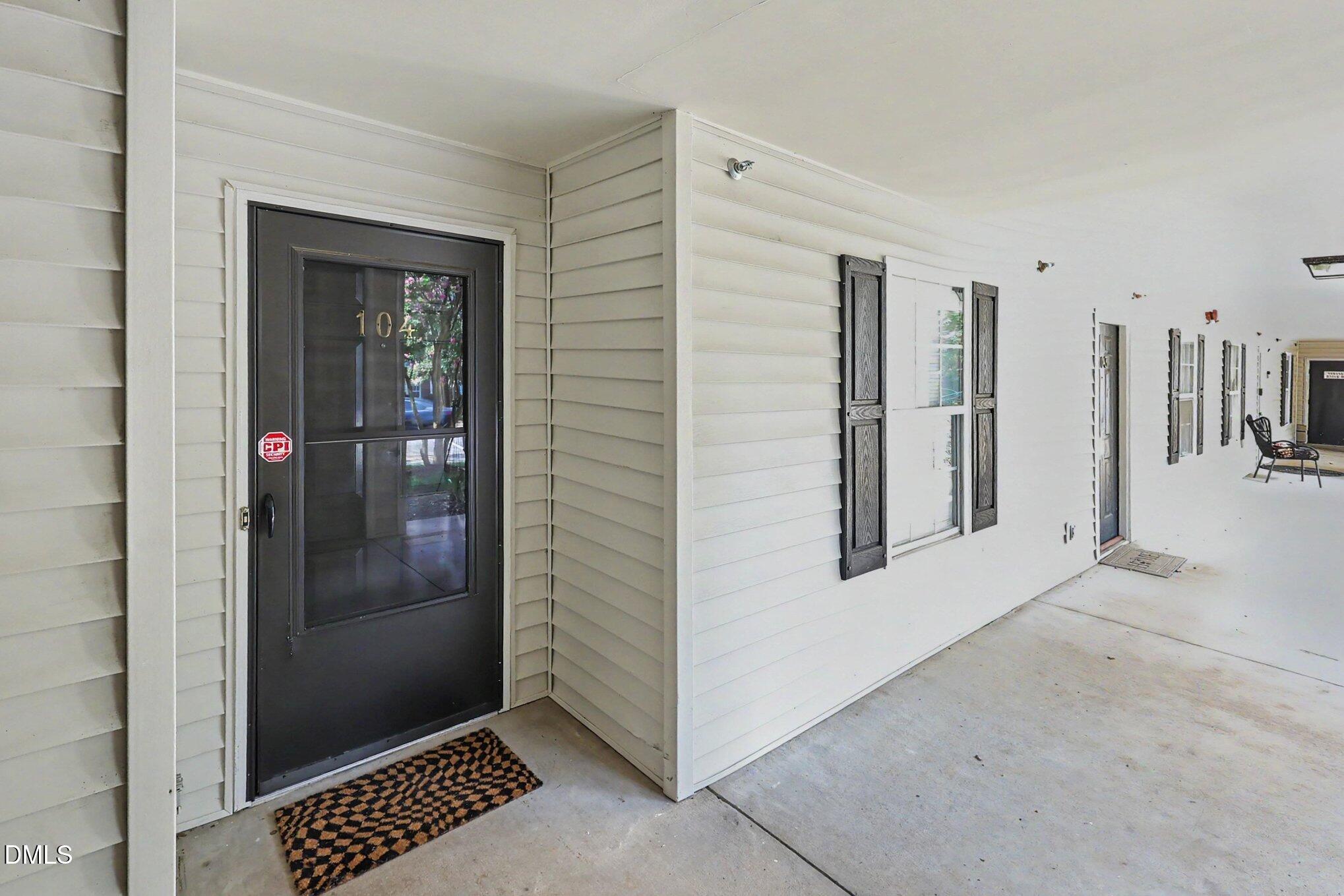 2950 Trailwood Pines Lane 104 Property Photo 4