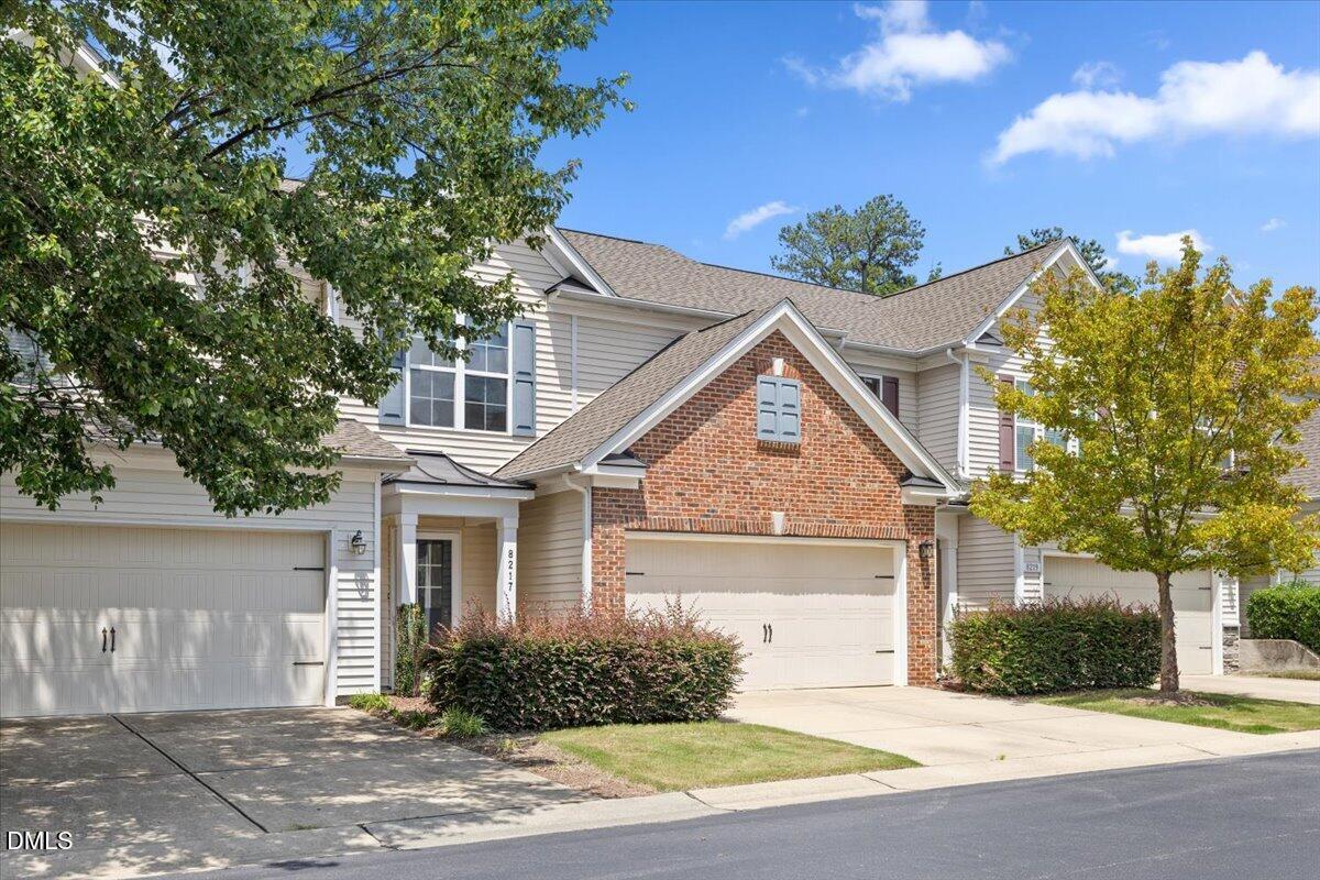 8217 Yaxley Hall Drive Property Photo 2