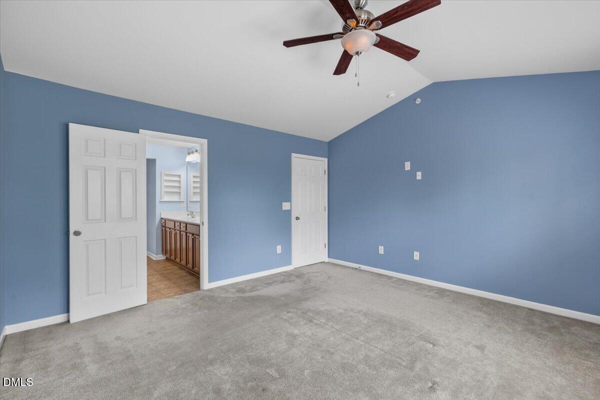 8217 Yaxley Hall Drive Property Photo 12