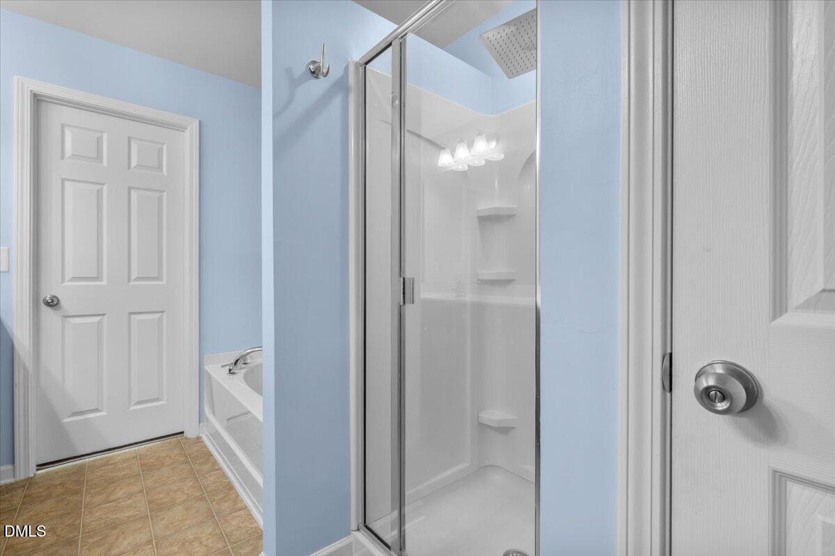 8217 Yaxley Hall Drive Property Photo 15