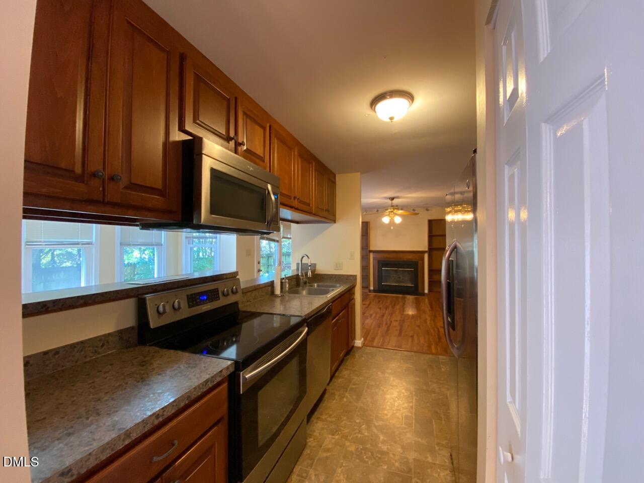 111 Westwind Court Property Photo 6
