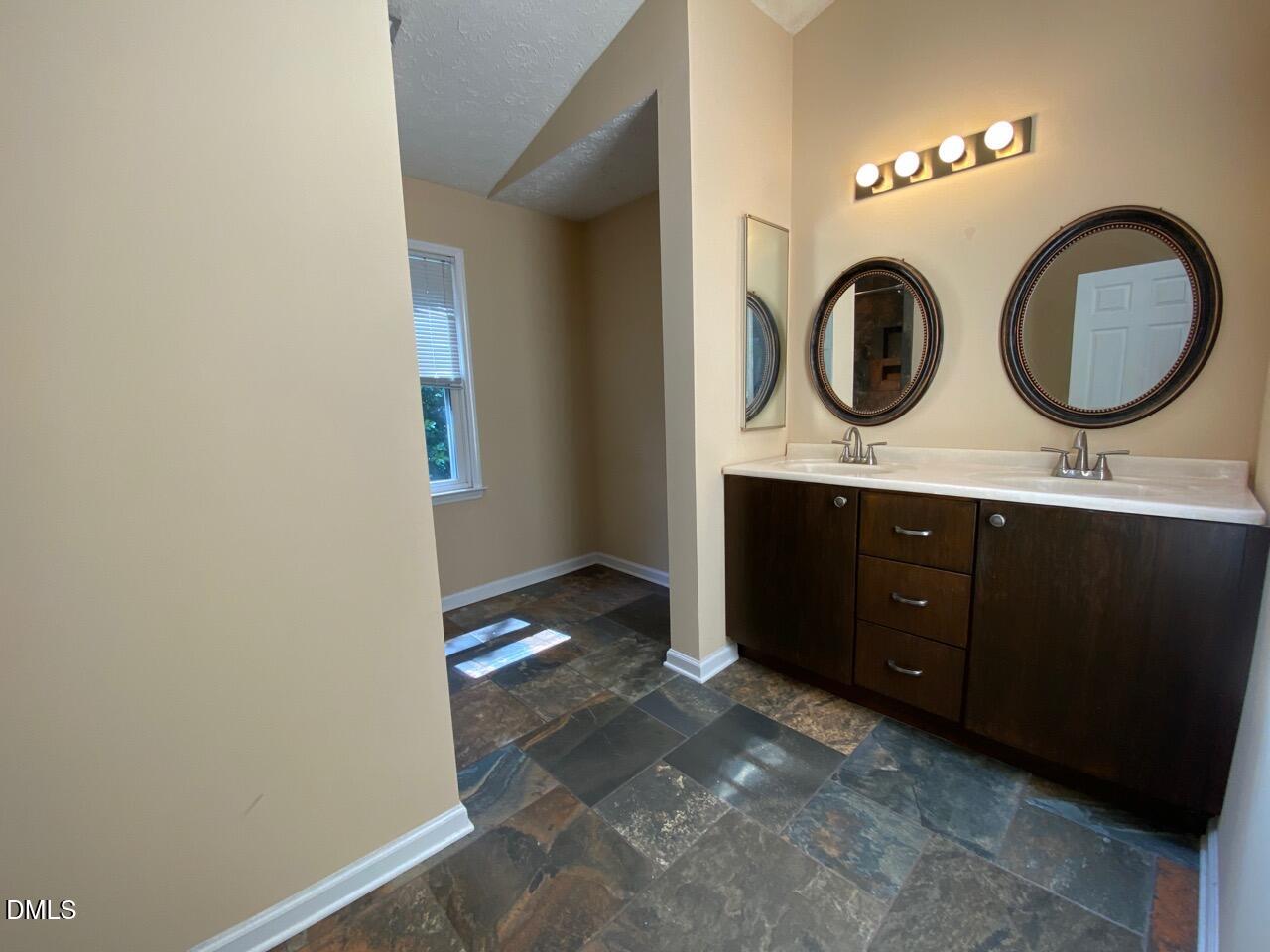 111 Westwind Court Property Photo 13