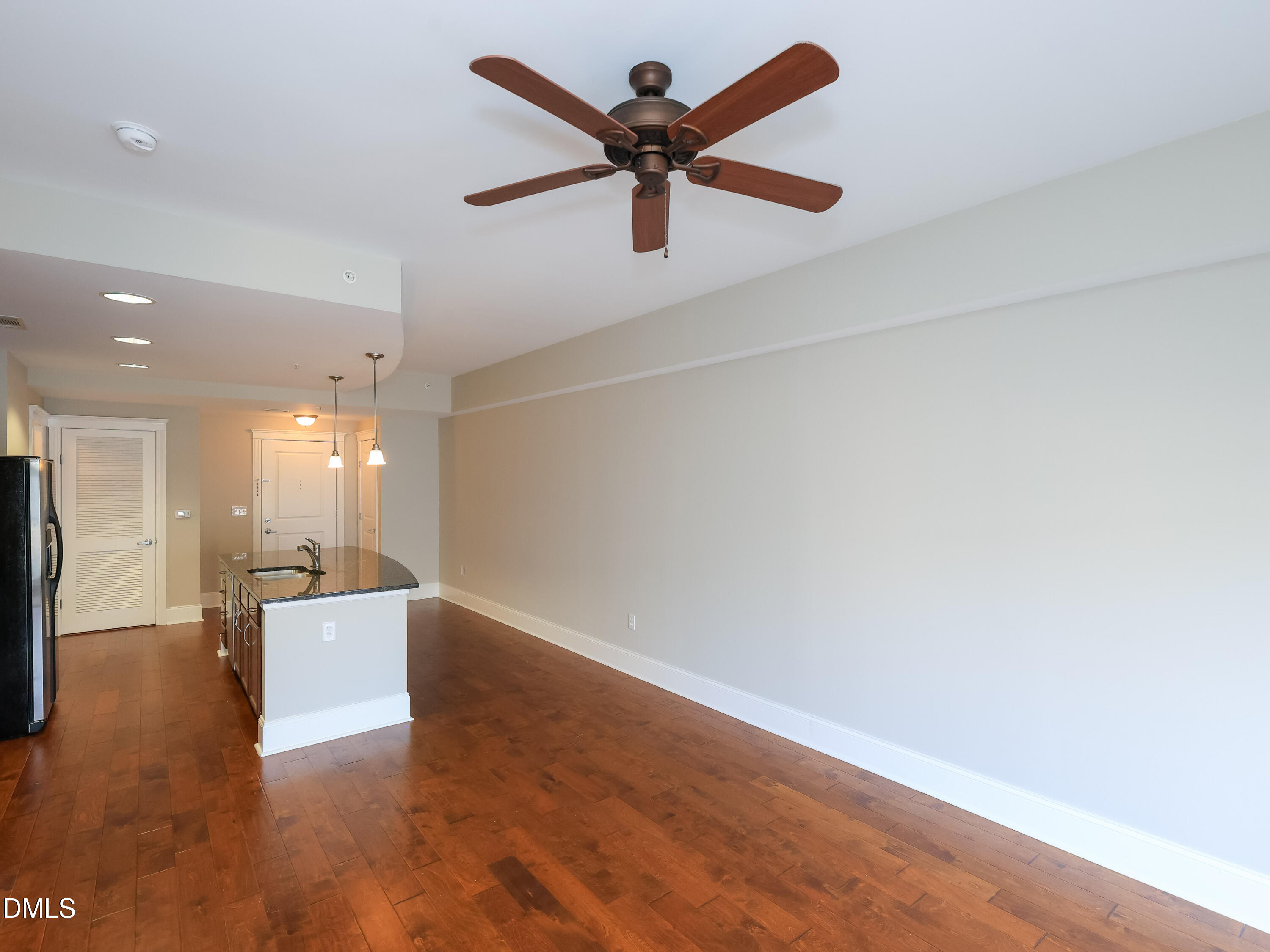 222 Glenwood Avenue 410 Property Photo 7