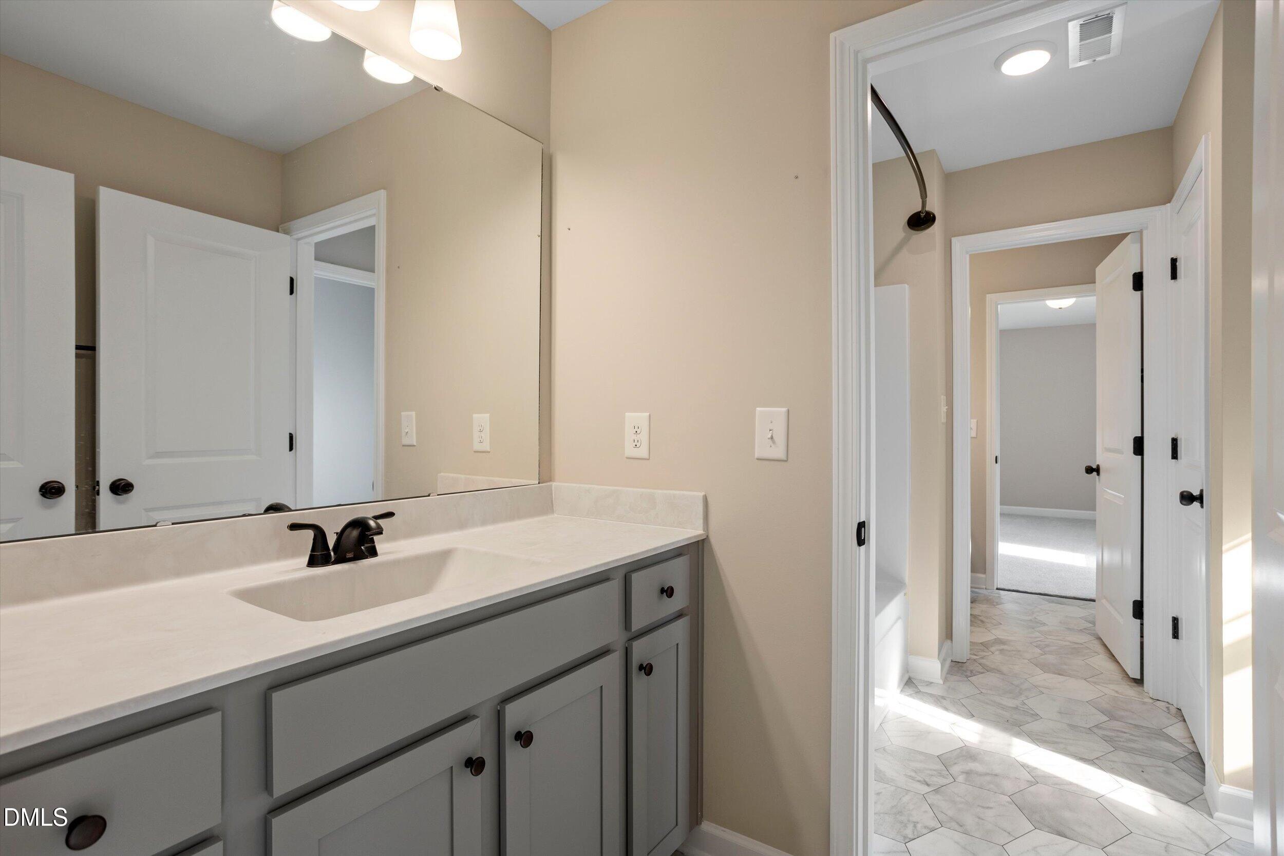174 Split Rock Way Property Photo 34