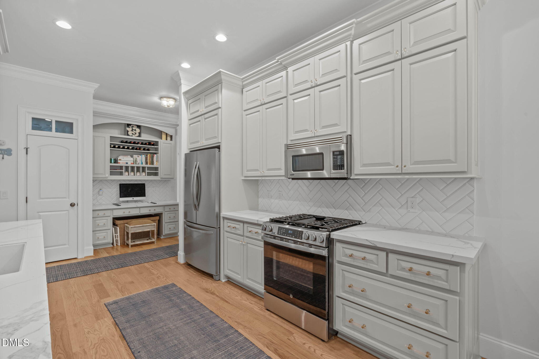 200 Middle Creek Park Avenue Property Photo 11