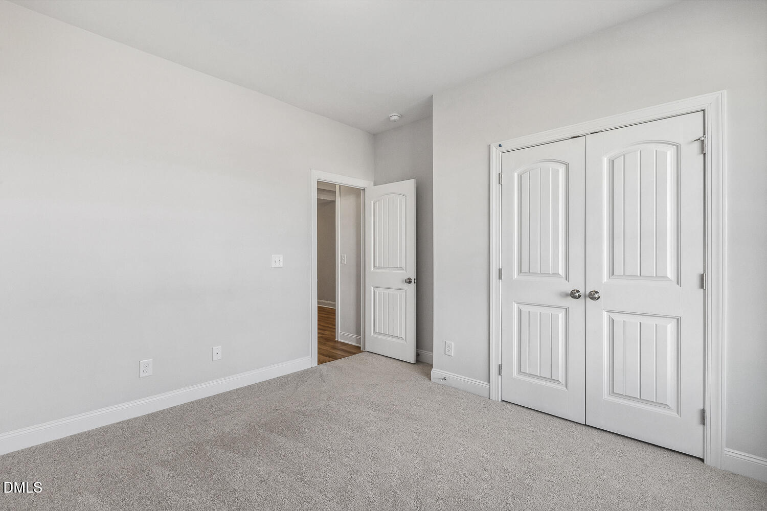 18 Rustic Woods Court Property Photo 9