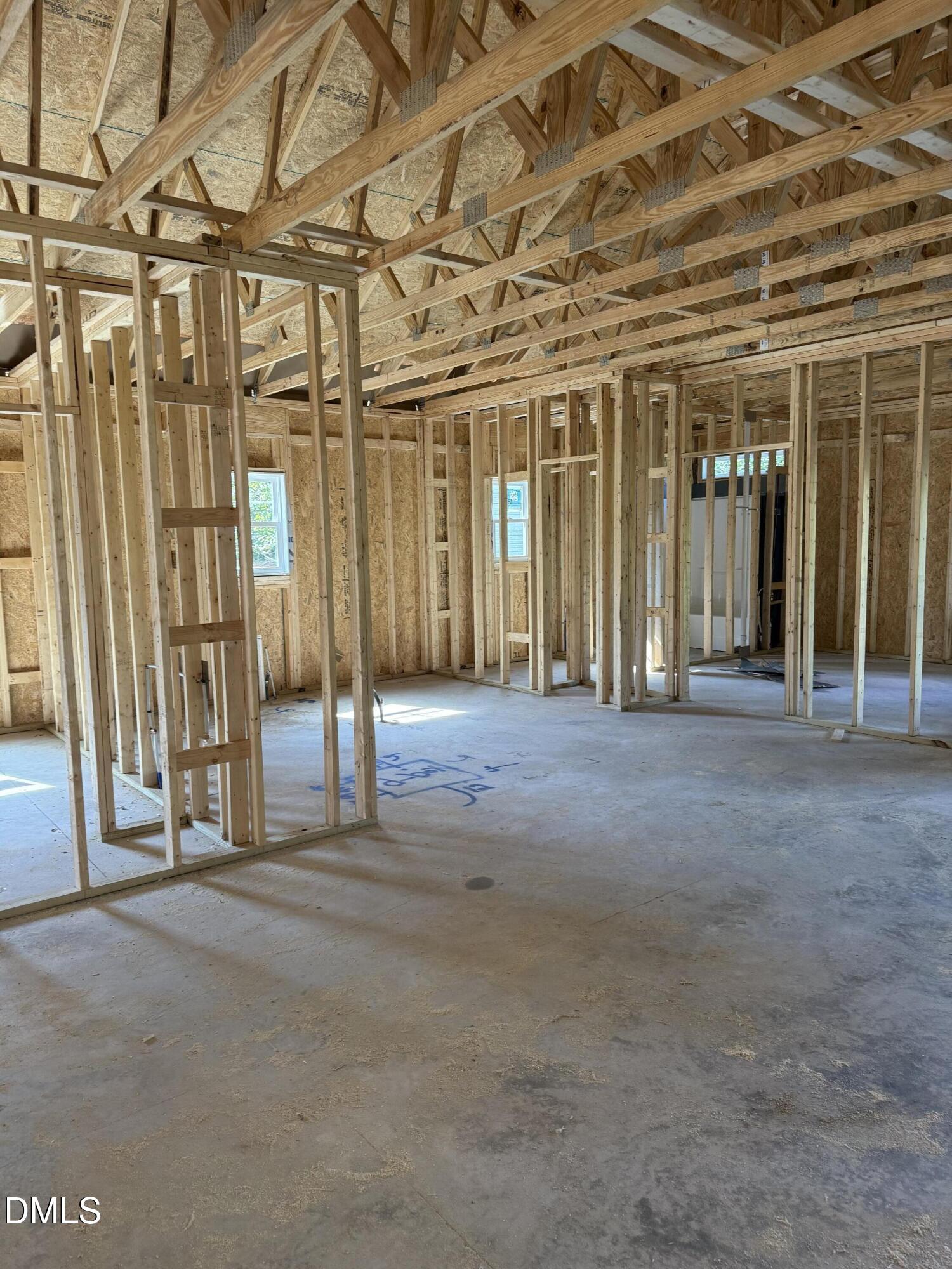 425 W 2nd Street Property Photo 3