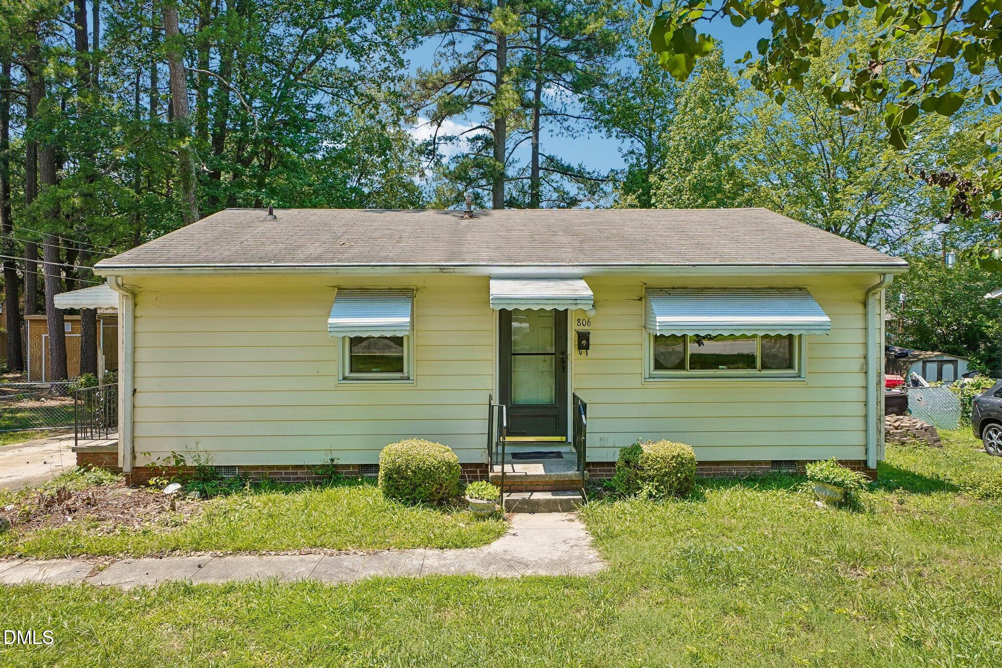 806 S Plum Street Property Photo 1