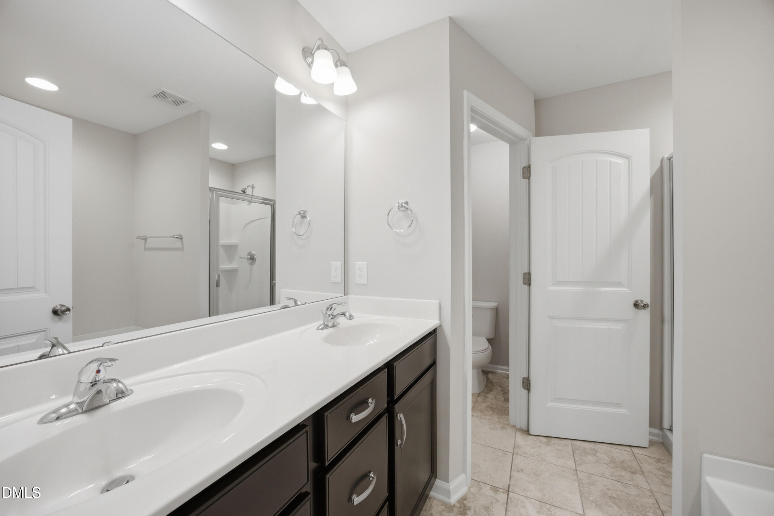 318 Irving Way Property Photo 23