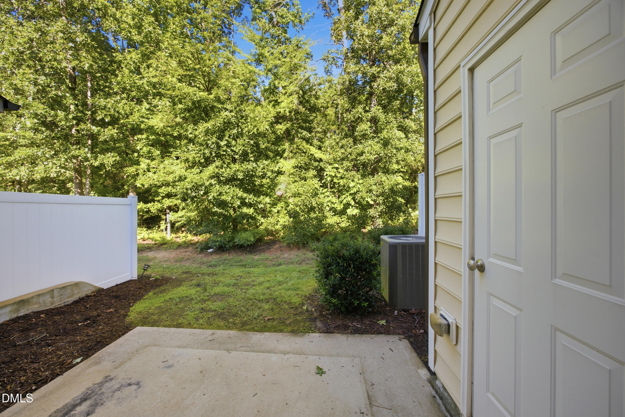 318 Irving Way Property Photo 25